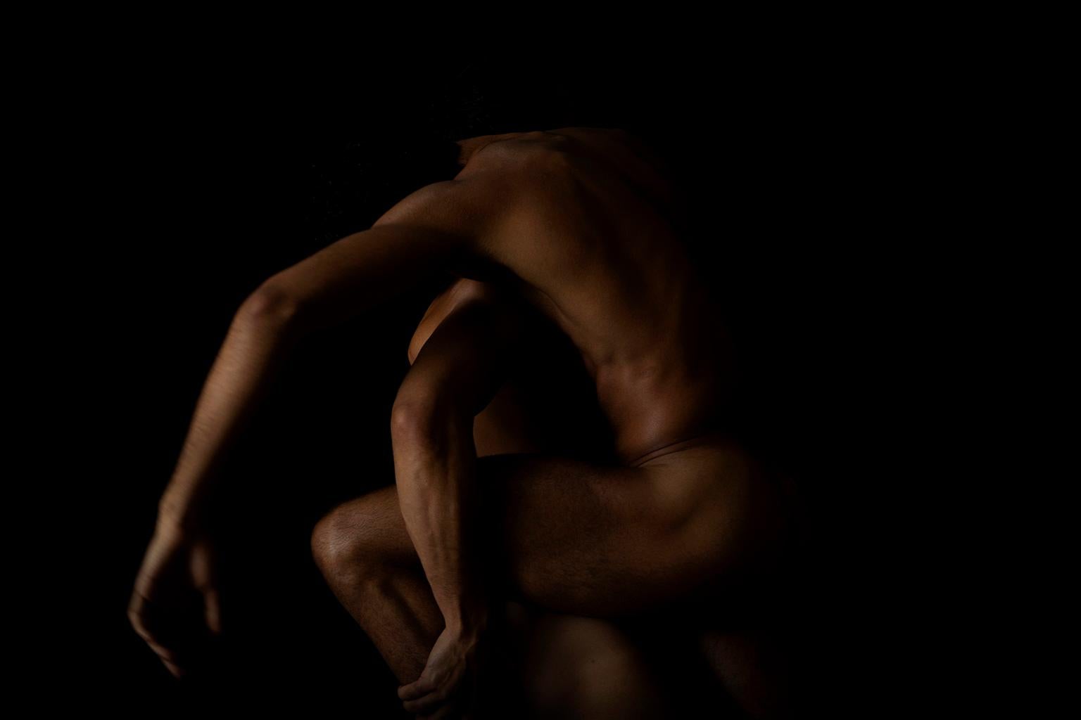 Ricky Cohete Color Photograph – Provokation. Nacktheit. Farbfotografie in limitierter Auflage