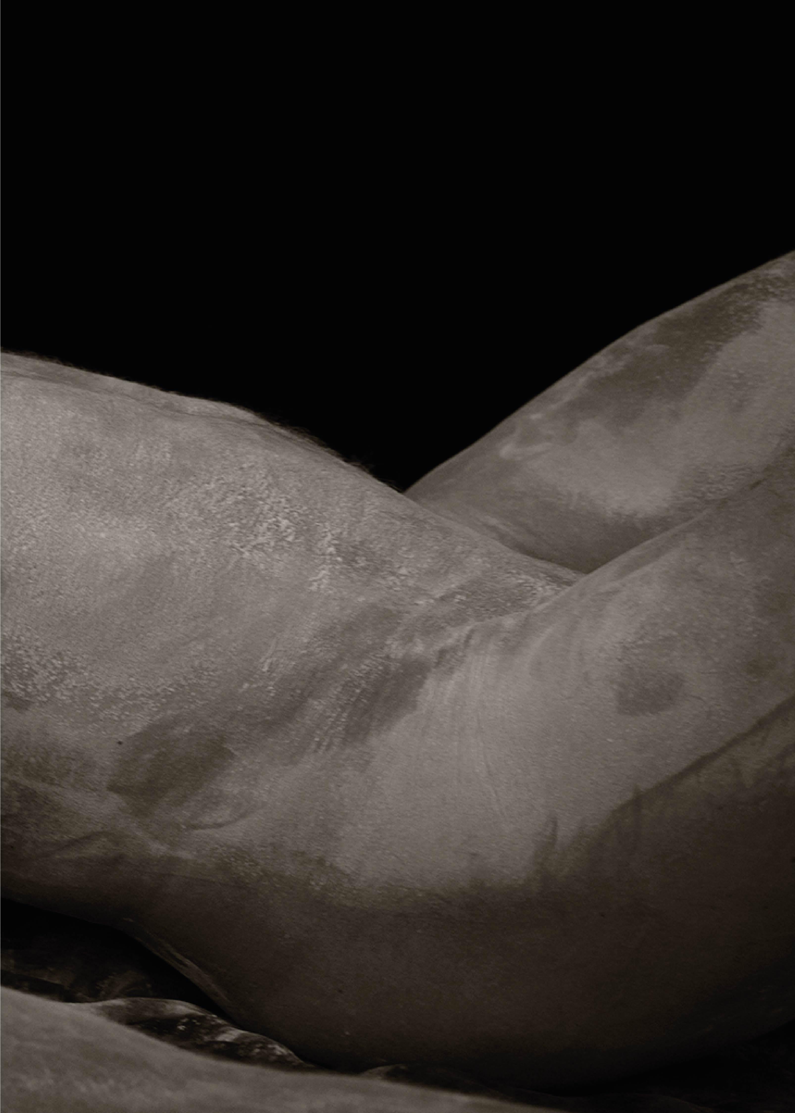 Sculpture de Cornelio, 4. Nu masculin. Photographie en noir et blanc en édition limitée en vente 1