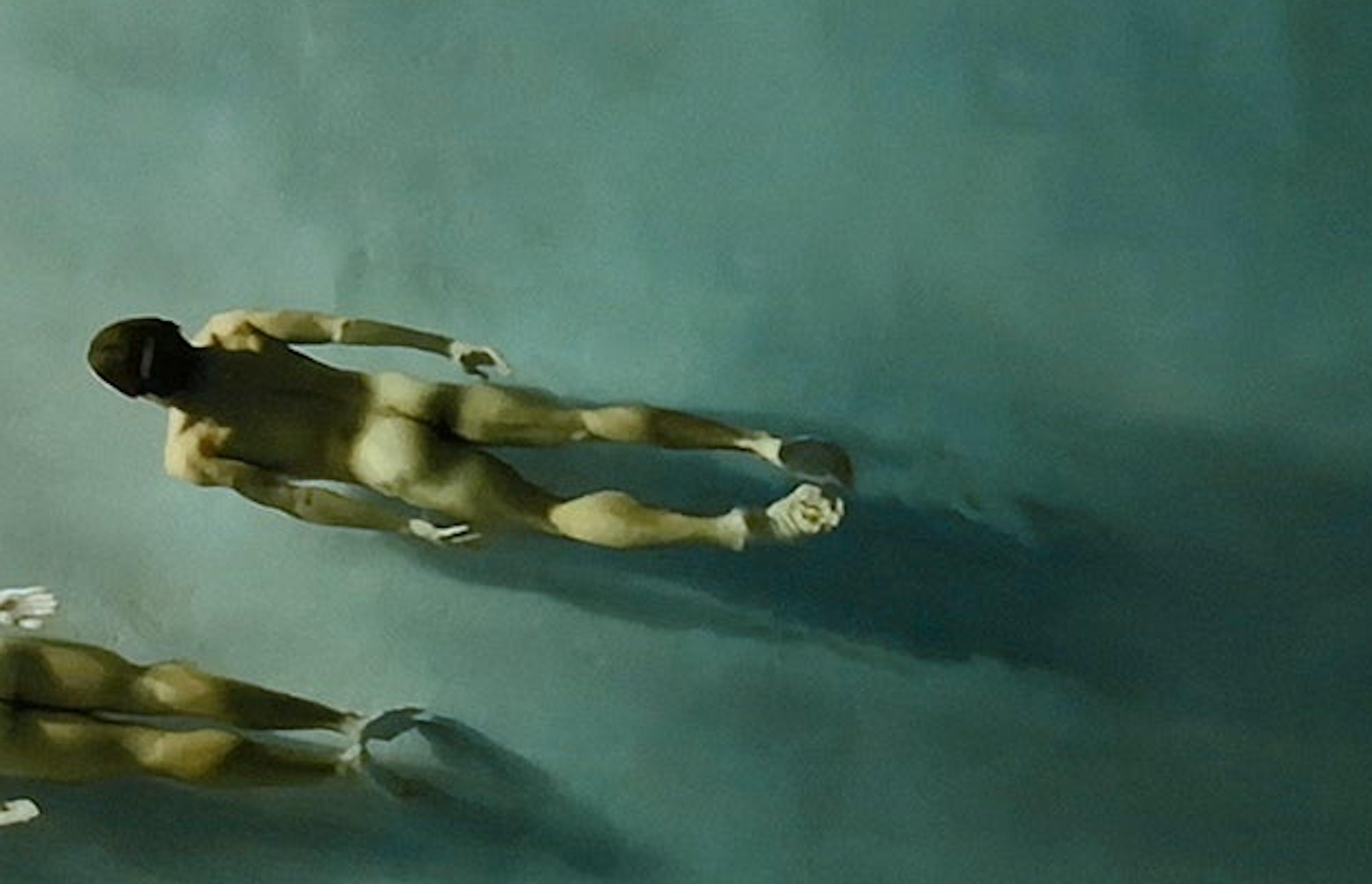 Stream of Men. La serie Alignment. Nudi. Fotografia a colori in edizione limitata - Photograph Astratto di Ricky Cohete
