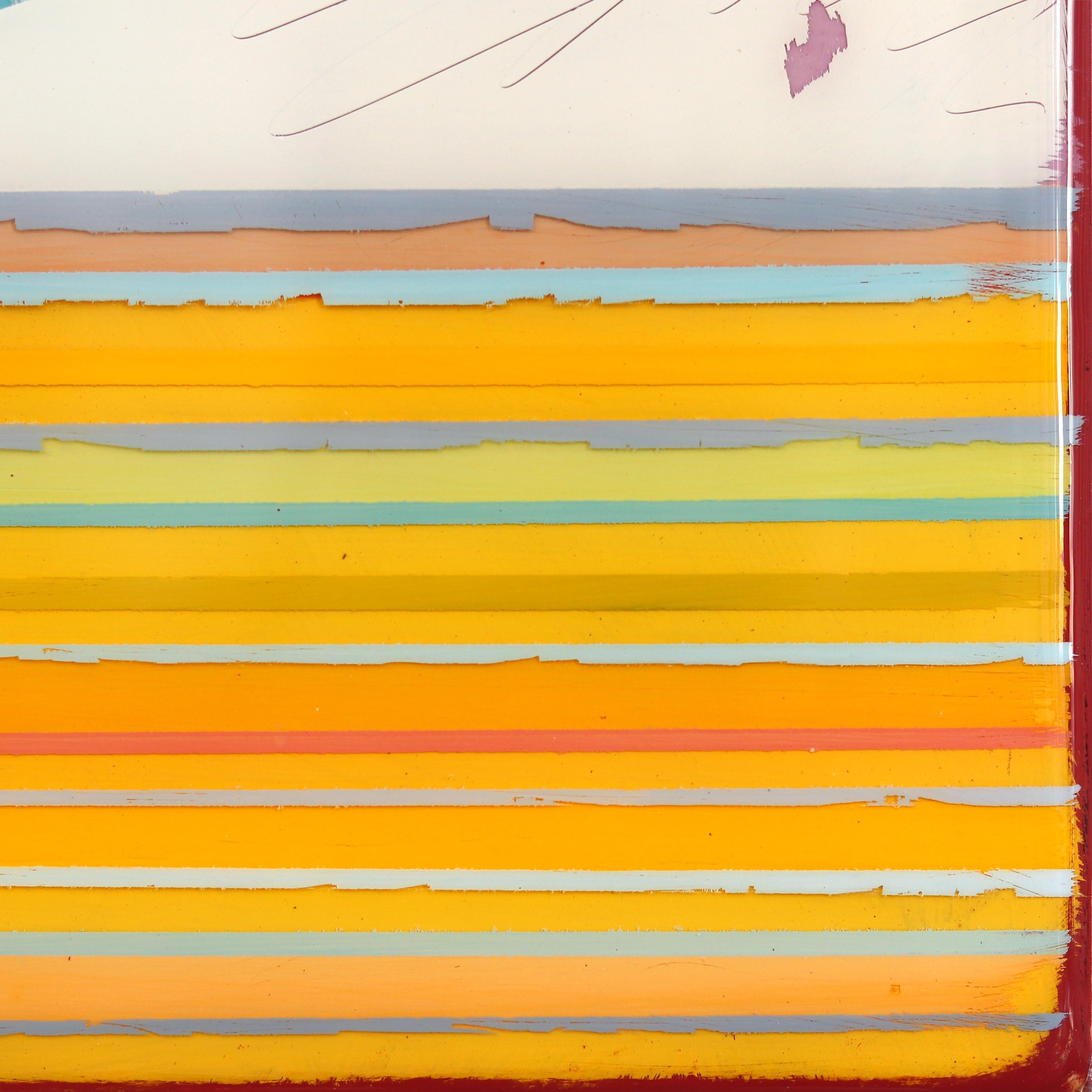 In Tune 66 - Petite œuvre d'art minimaliste moderne en résine jaune rayée en vente 2