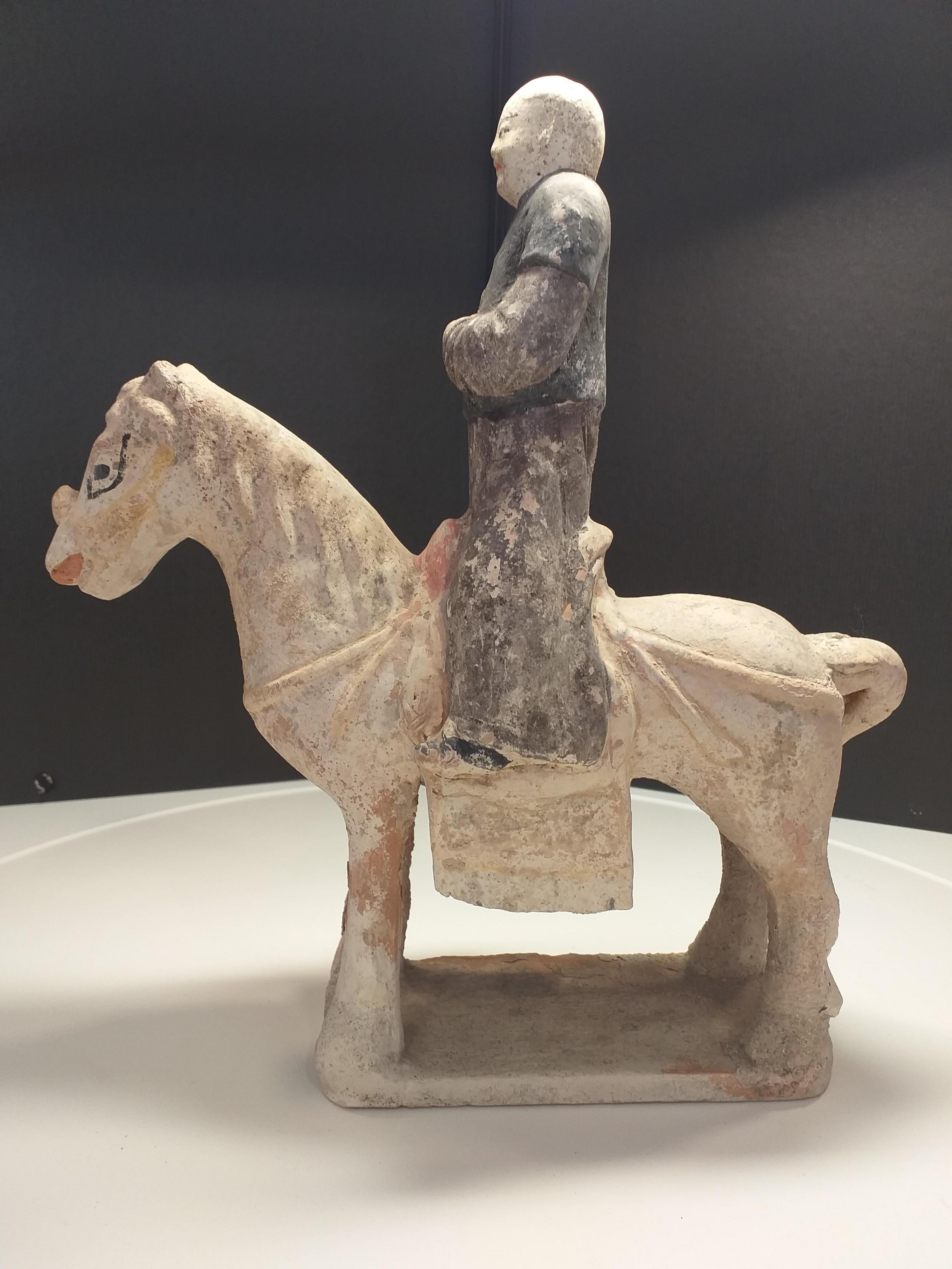 Terre cuite Rider 2, terre cuite polychrome, période Ming en vente