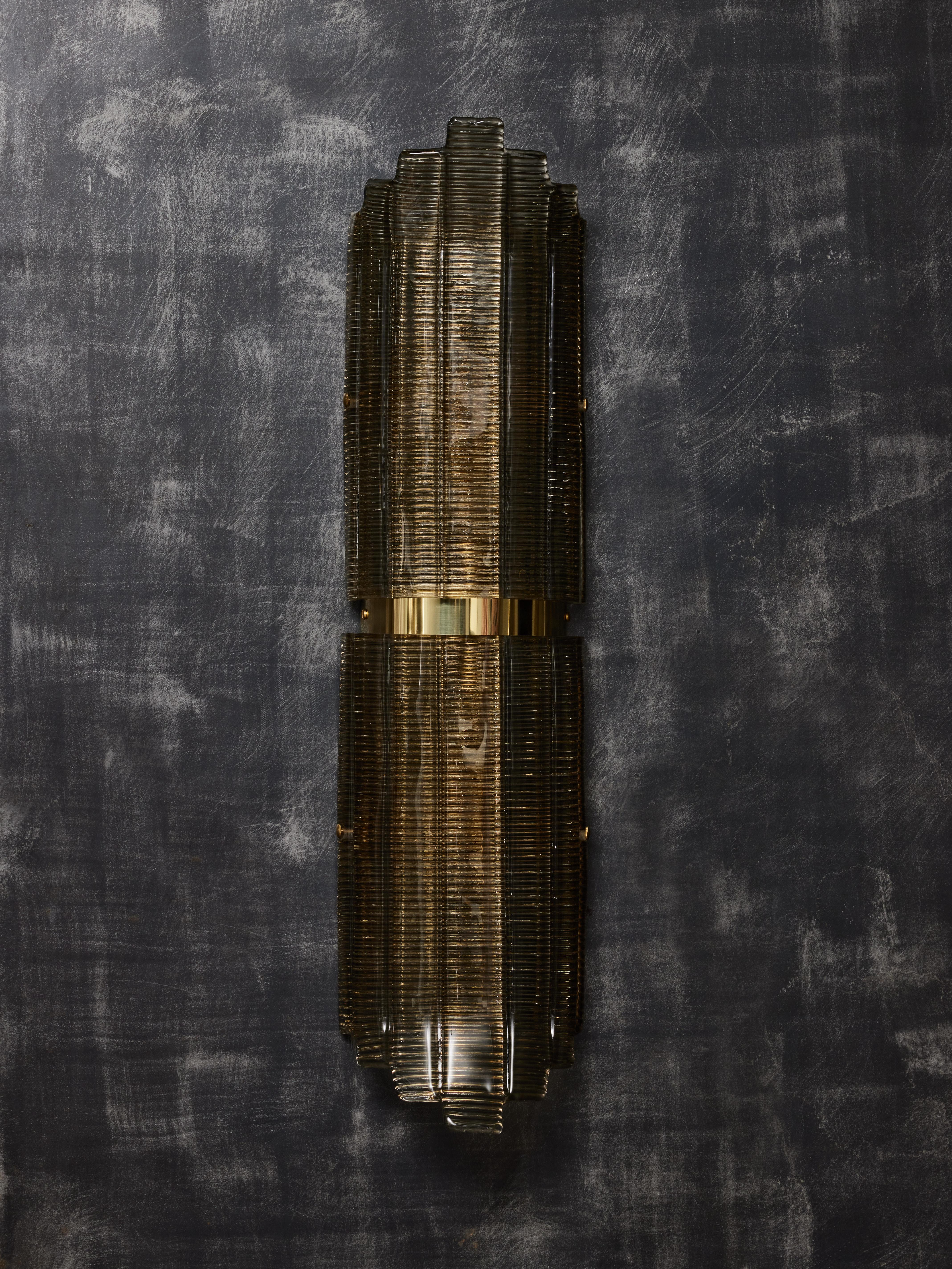 Modern Ridged Murano Glass and Brass Wall Sconce For Sale