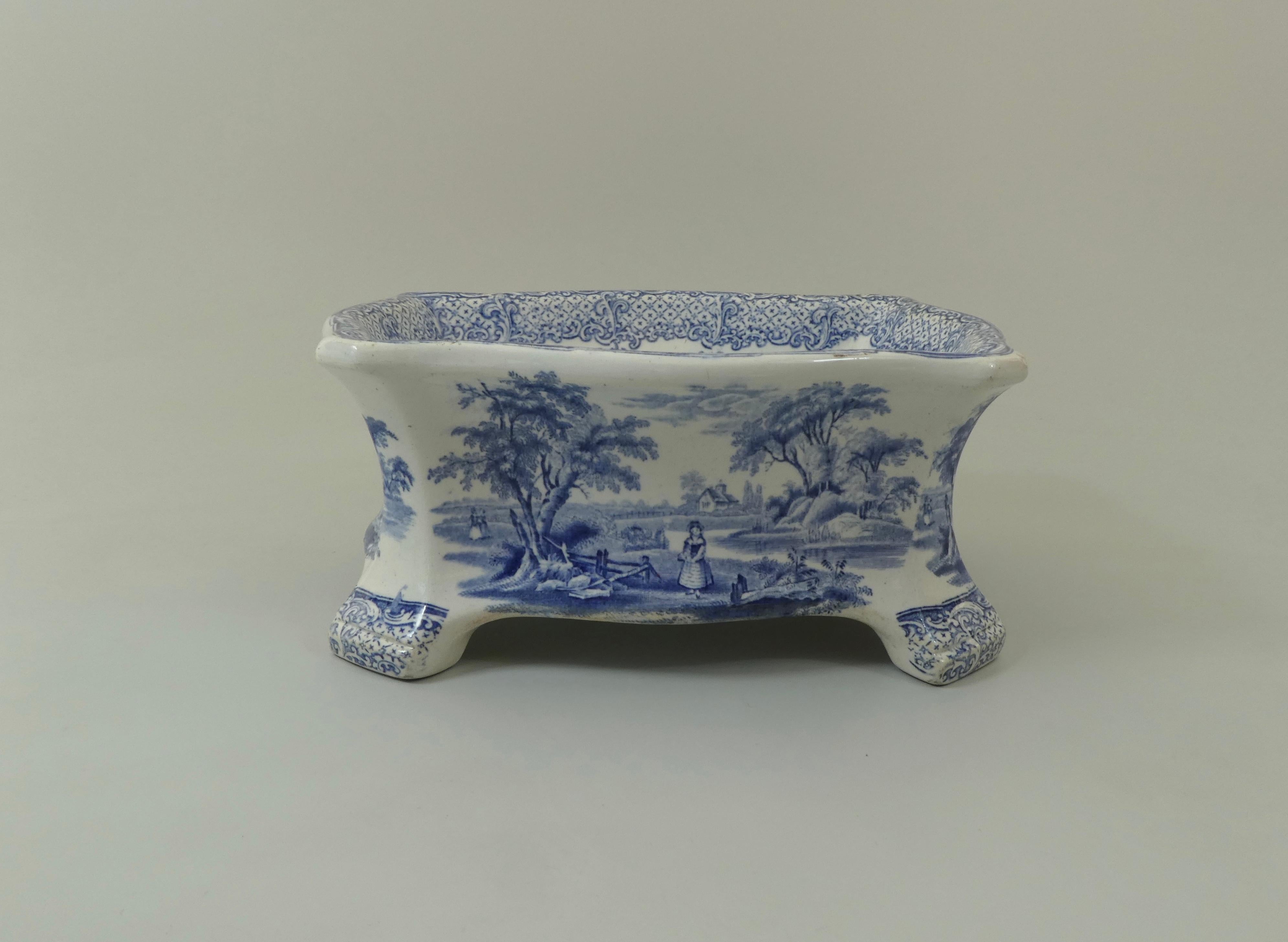 European Ridgway Blue and White Printed Dog Bowl, circa 1840