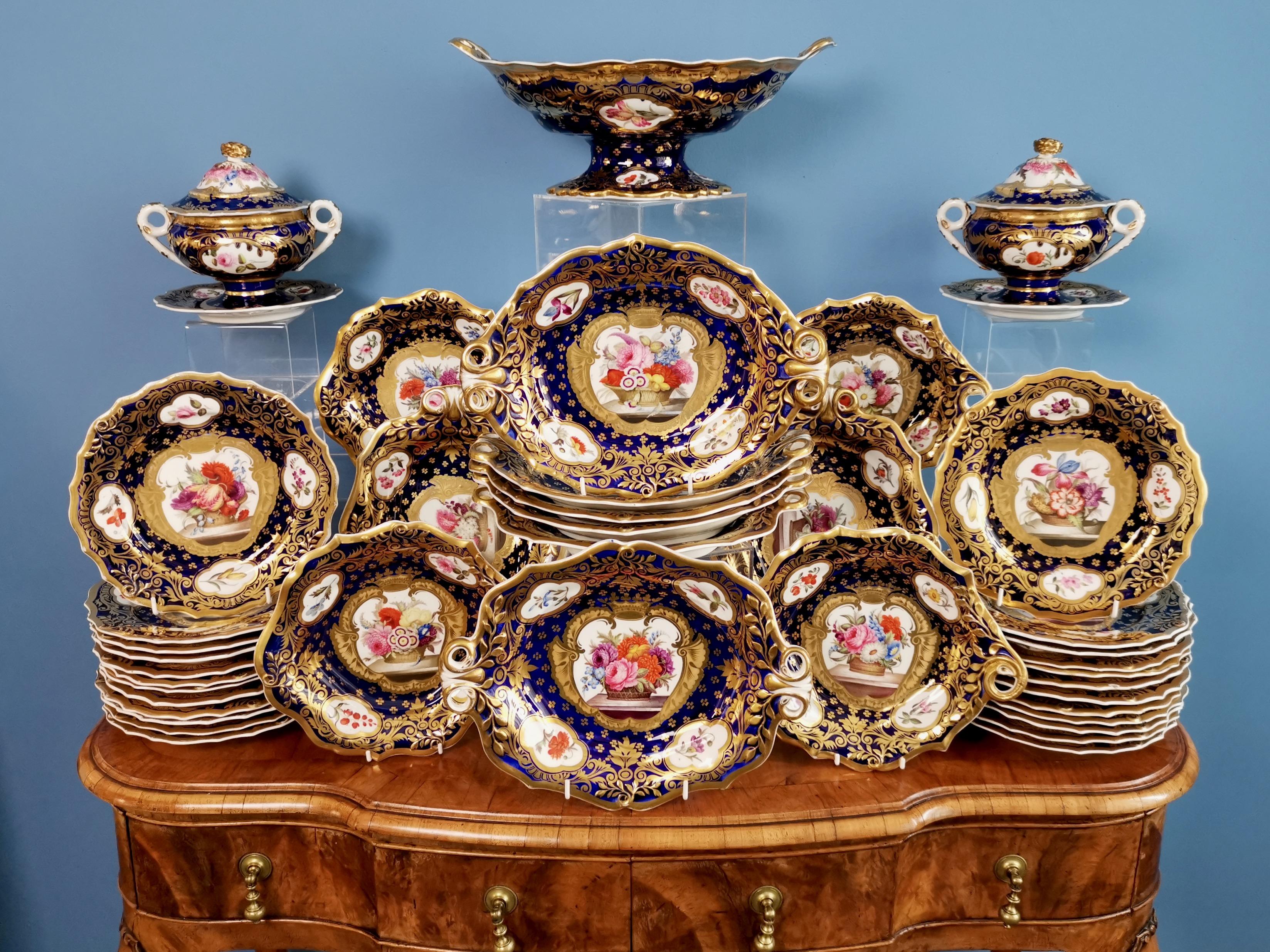 This is a spectacular full 41-piece dessert service made by Ridgway around the year 1818, which is known as the Regency period. The service consists of 24 plates, four oval dishes, four square dishes, four one-handled dishes, two lidded sauce