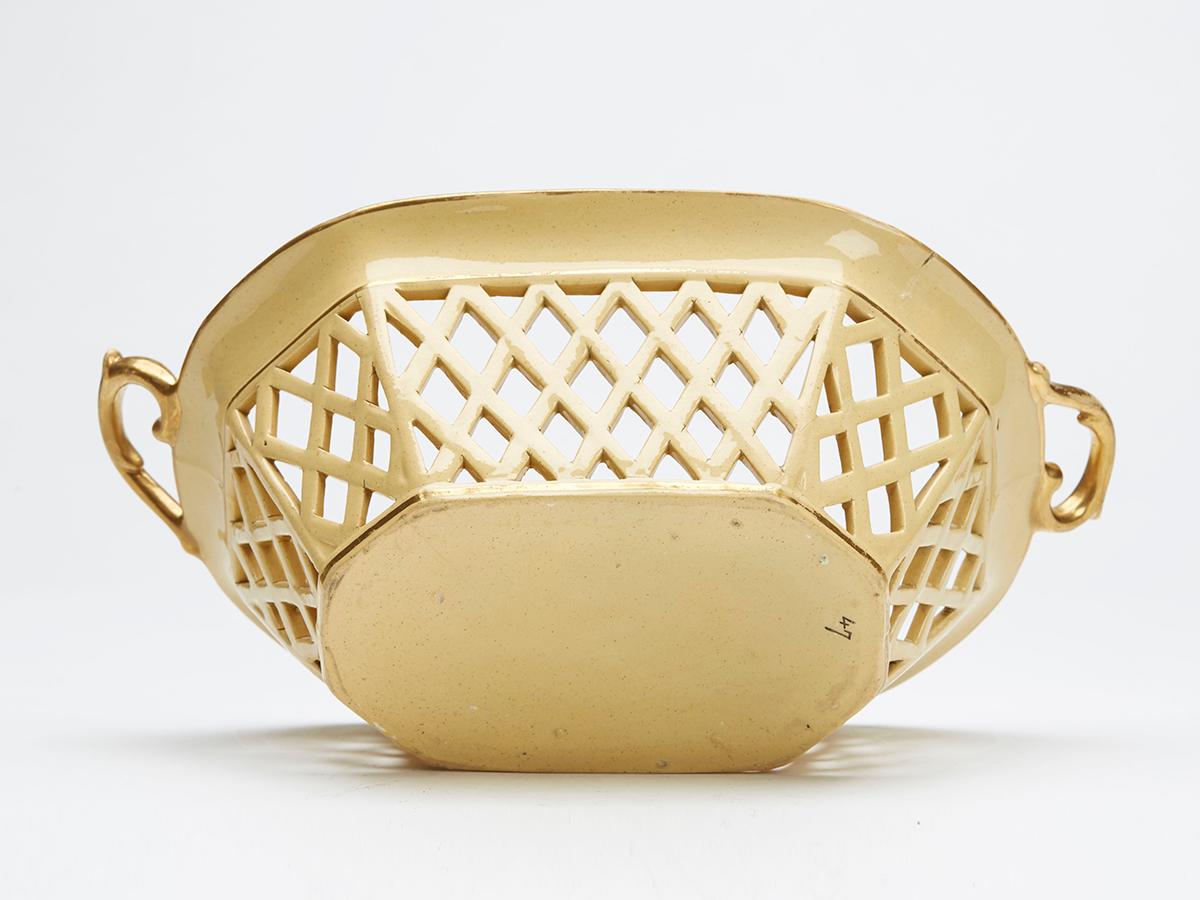 Ridgway Rare Early Drabware Basket & Stand en vente 4