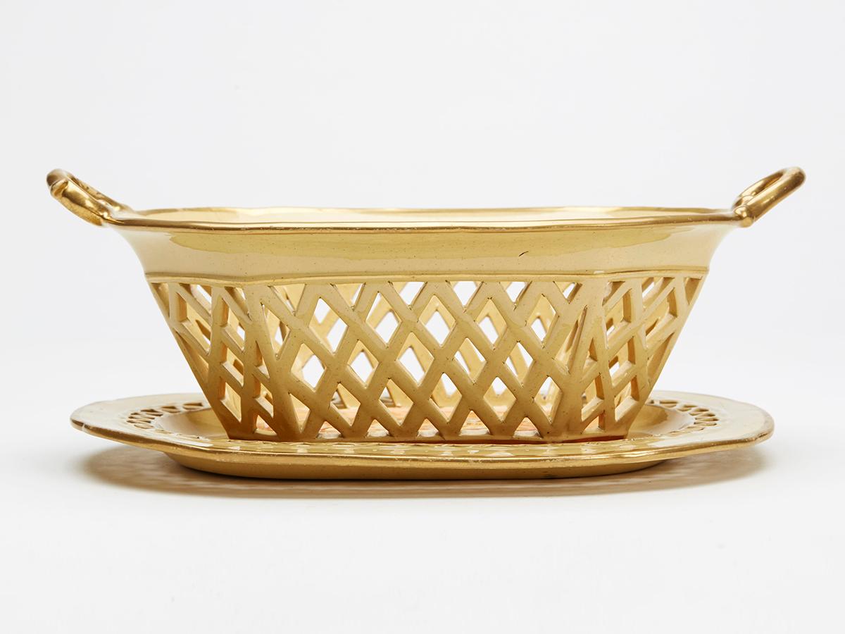 George III Ridgway Rare Early Drabware Basket & Stand For Sale
