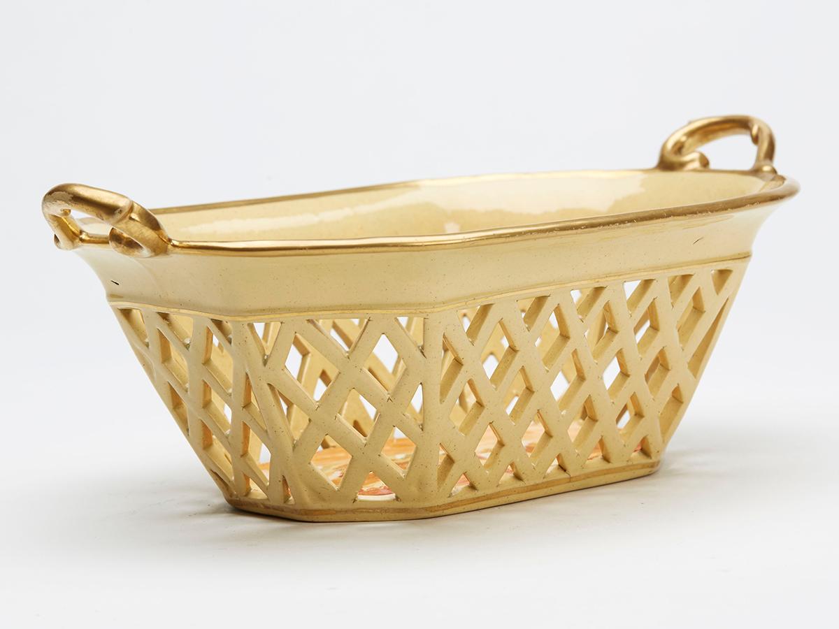 Argile Ridgway Rare Early Drabware Basket & Stand en vente