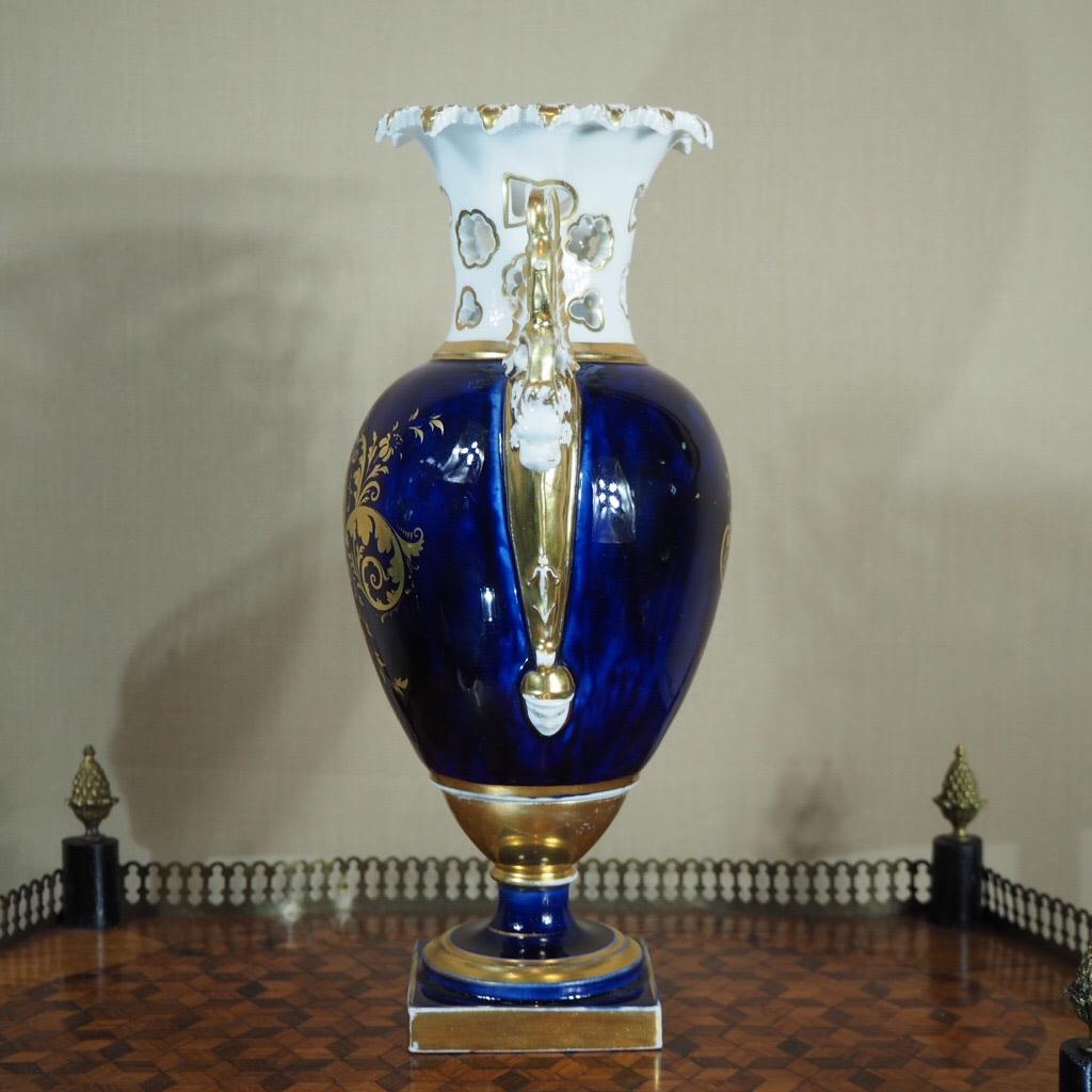 Ridgway Vase, Deep Blue with Dragon Handles, c.1835 In Good Condition For Sale In Geelong, Victoria