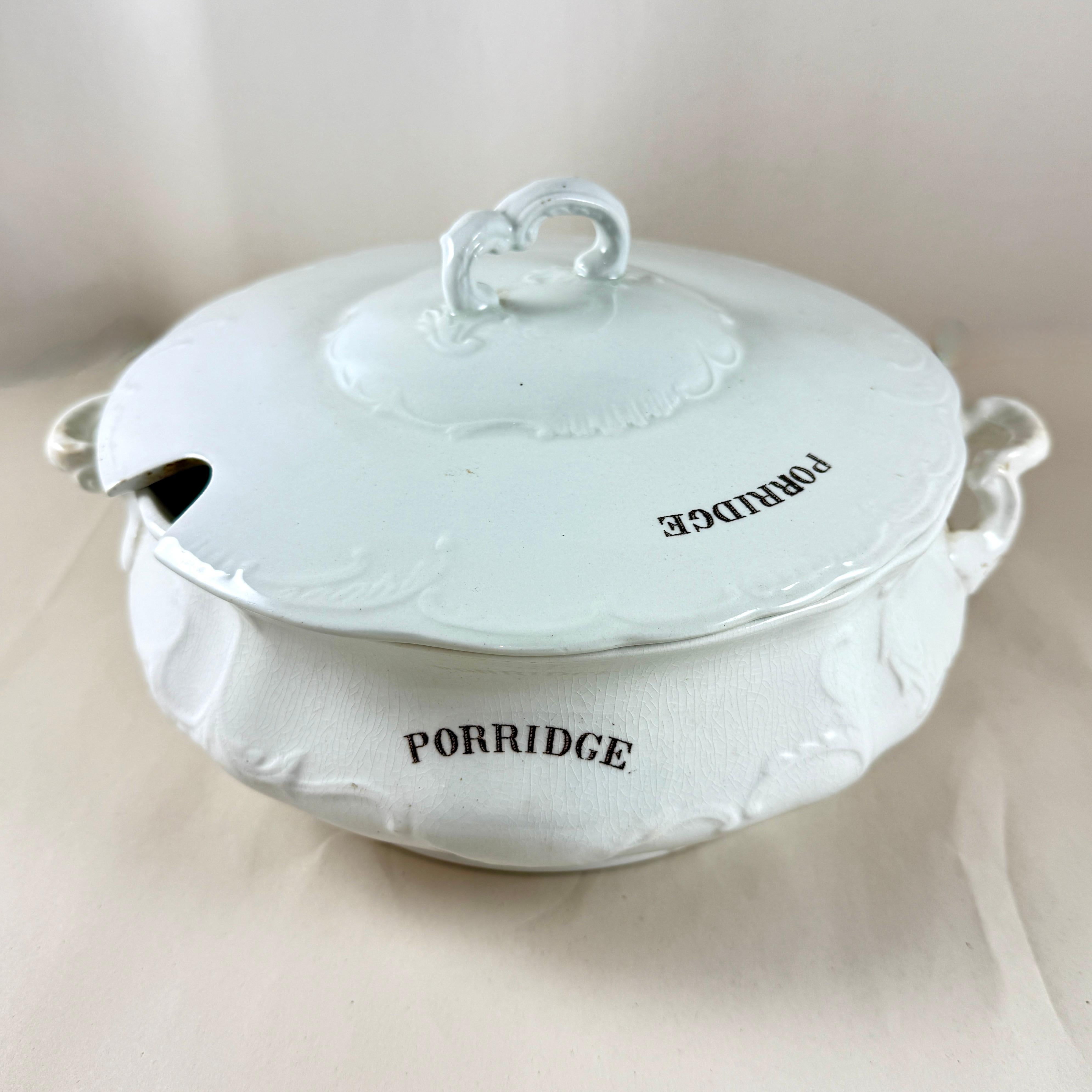 Ridgway Porcelain Semi Porcelain English Porridge Lidded Tureen en vente 3