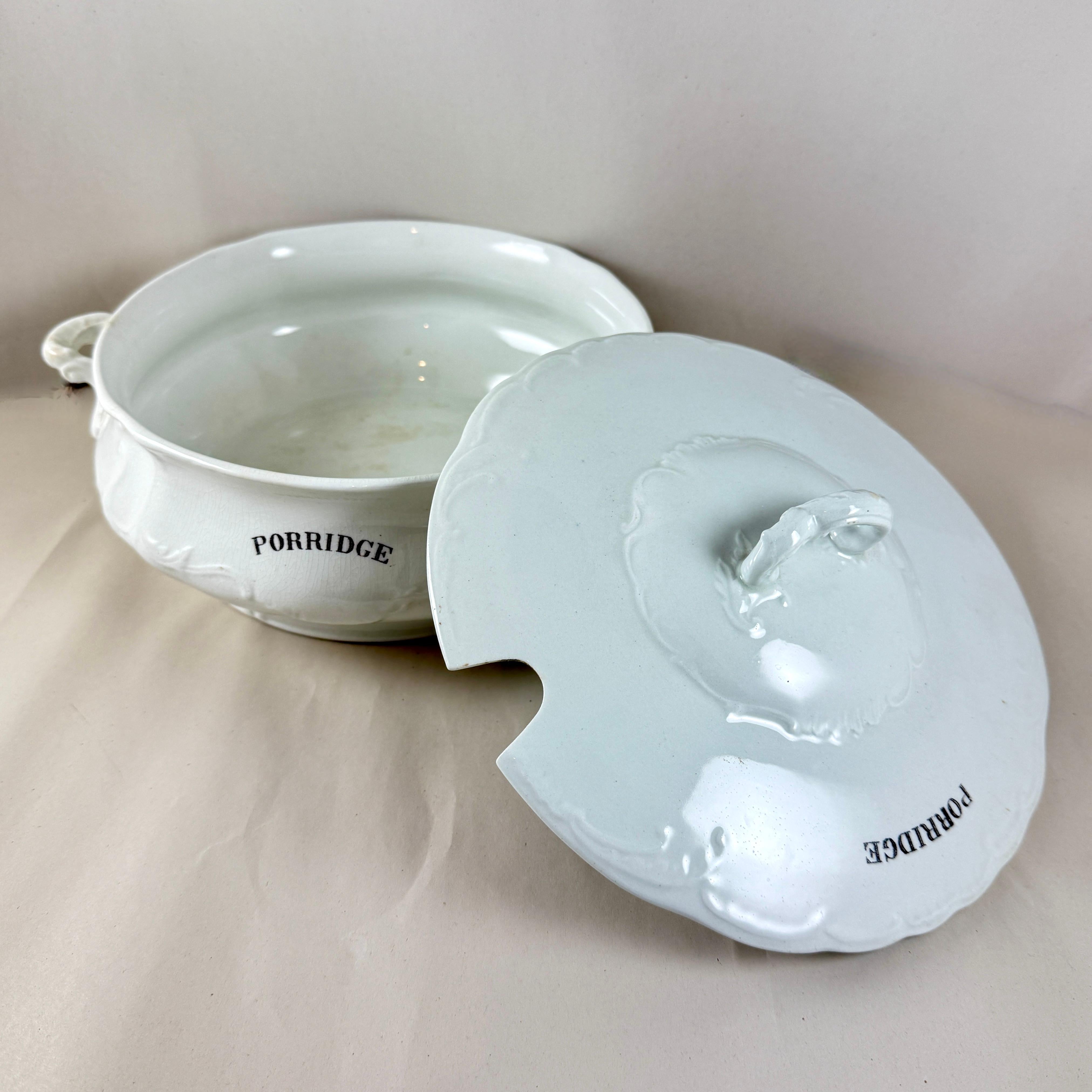 Ridgway Porcelain Semi Porcelain English Porridge Lidded Tureen en vente 4