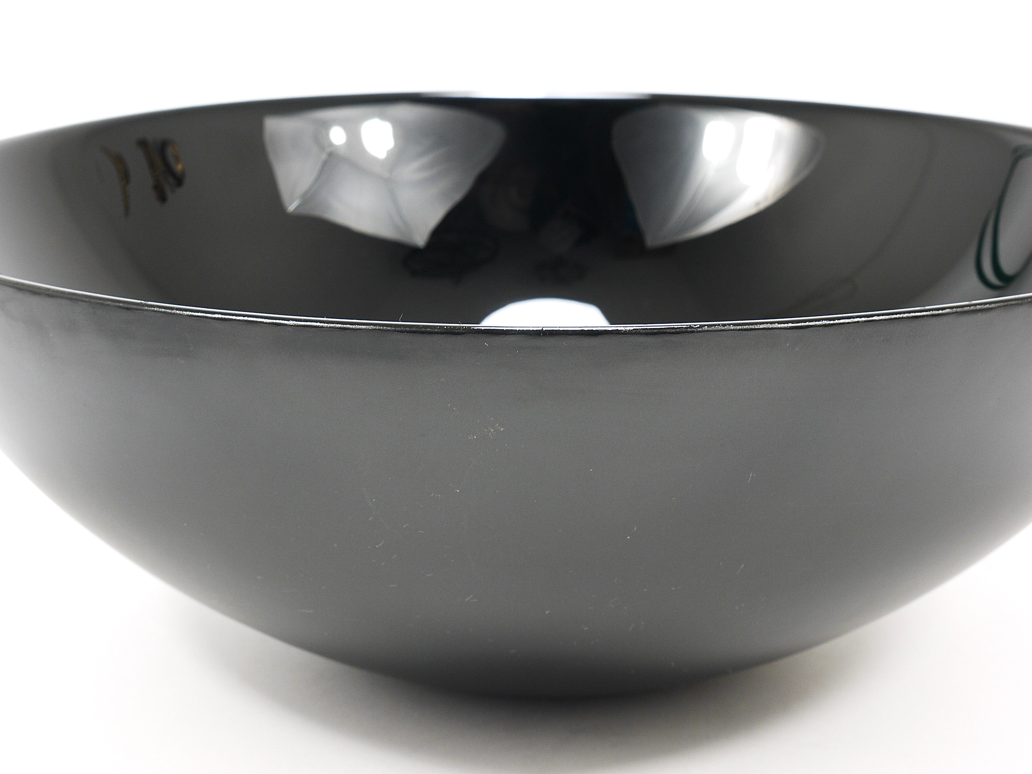 Riedel x Mesa Design Gran cuenco de cristal negro para centro de mesa, Italia posmoderna, 1980 Vidrio artístico en venta