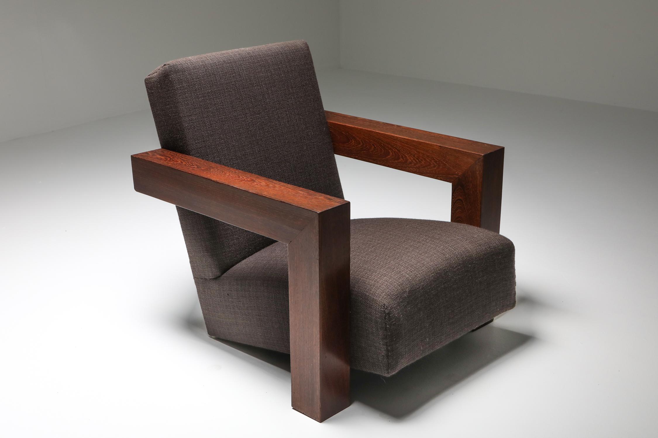 Rietveld's Utrecht Chair with a Wooden Frame, a Pair 1