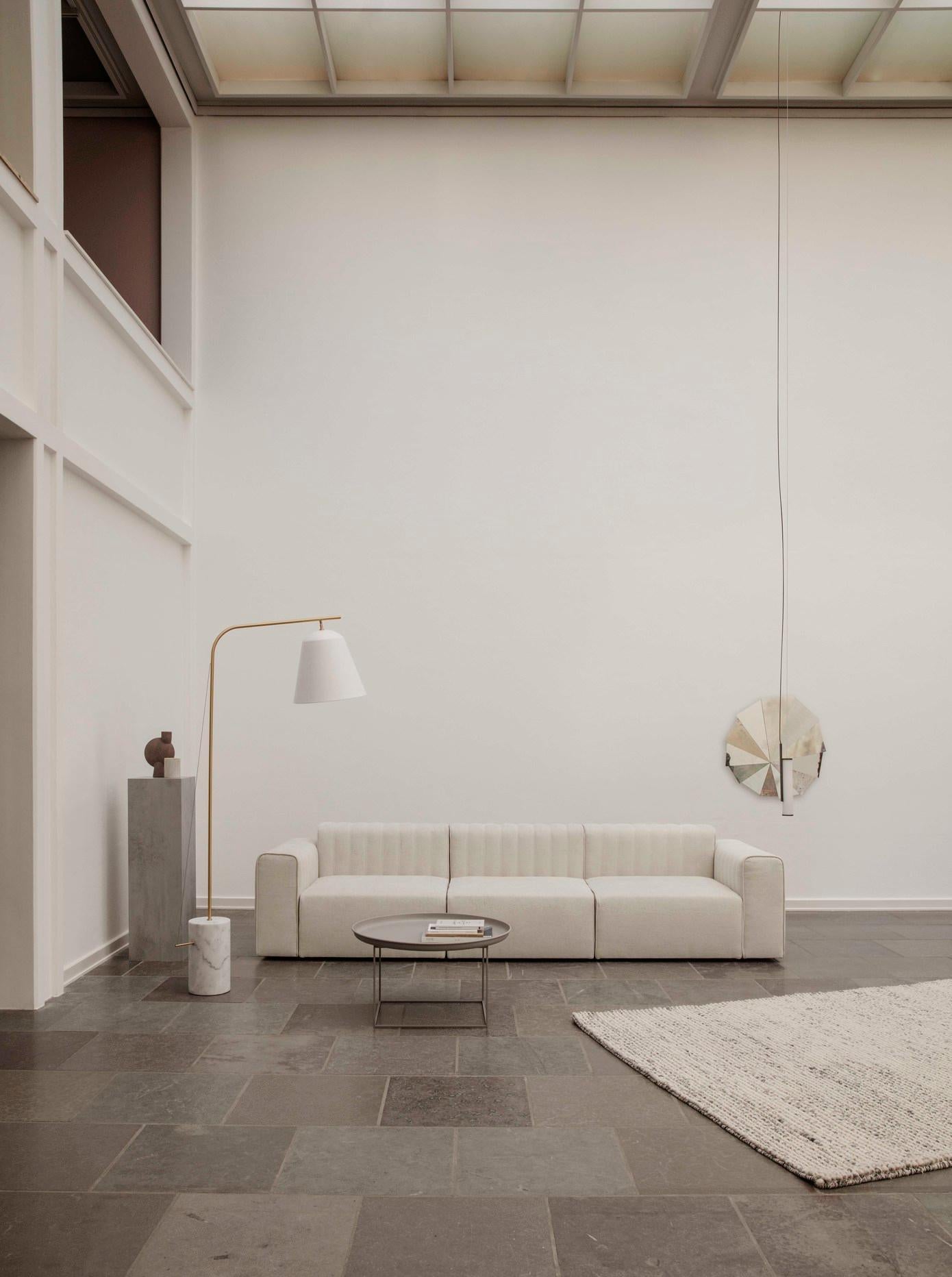 ''Riff''-Sofa von Norr11, Modulares Sofa, Grau im Zustand „Neu“ im Angebot in Paris, FR