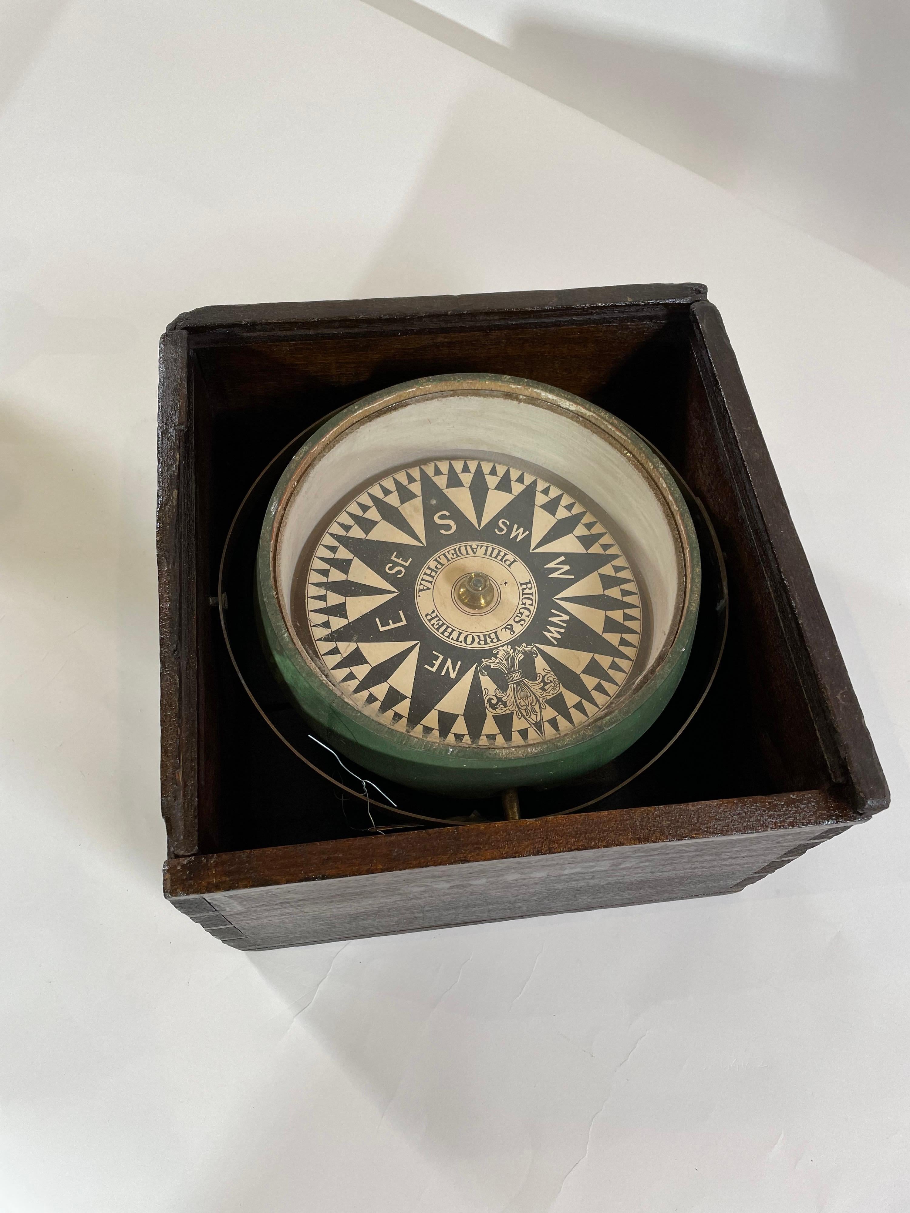 Riggs and Brothers of Philadelphia Compass In Good Condition In Norwell, MA