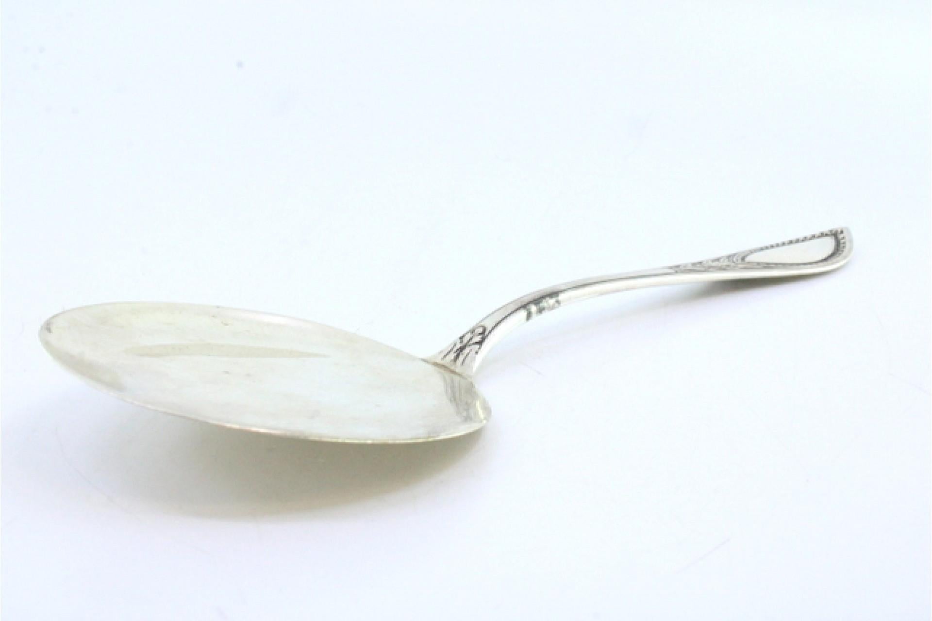 Right-handed silver ice cream scoop with grooved handle and monogram Silver en venta