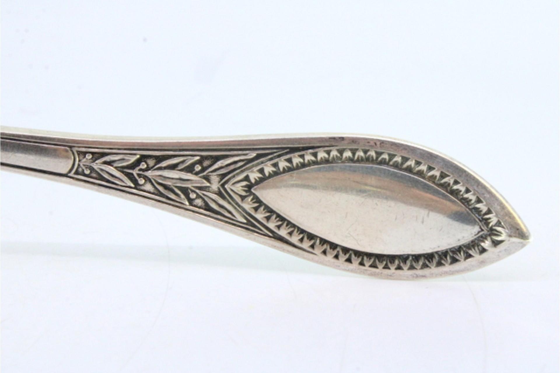 Right-handed silver ice cream scoop with grooved handle and monogram en venta 1