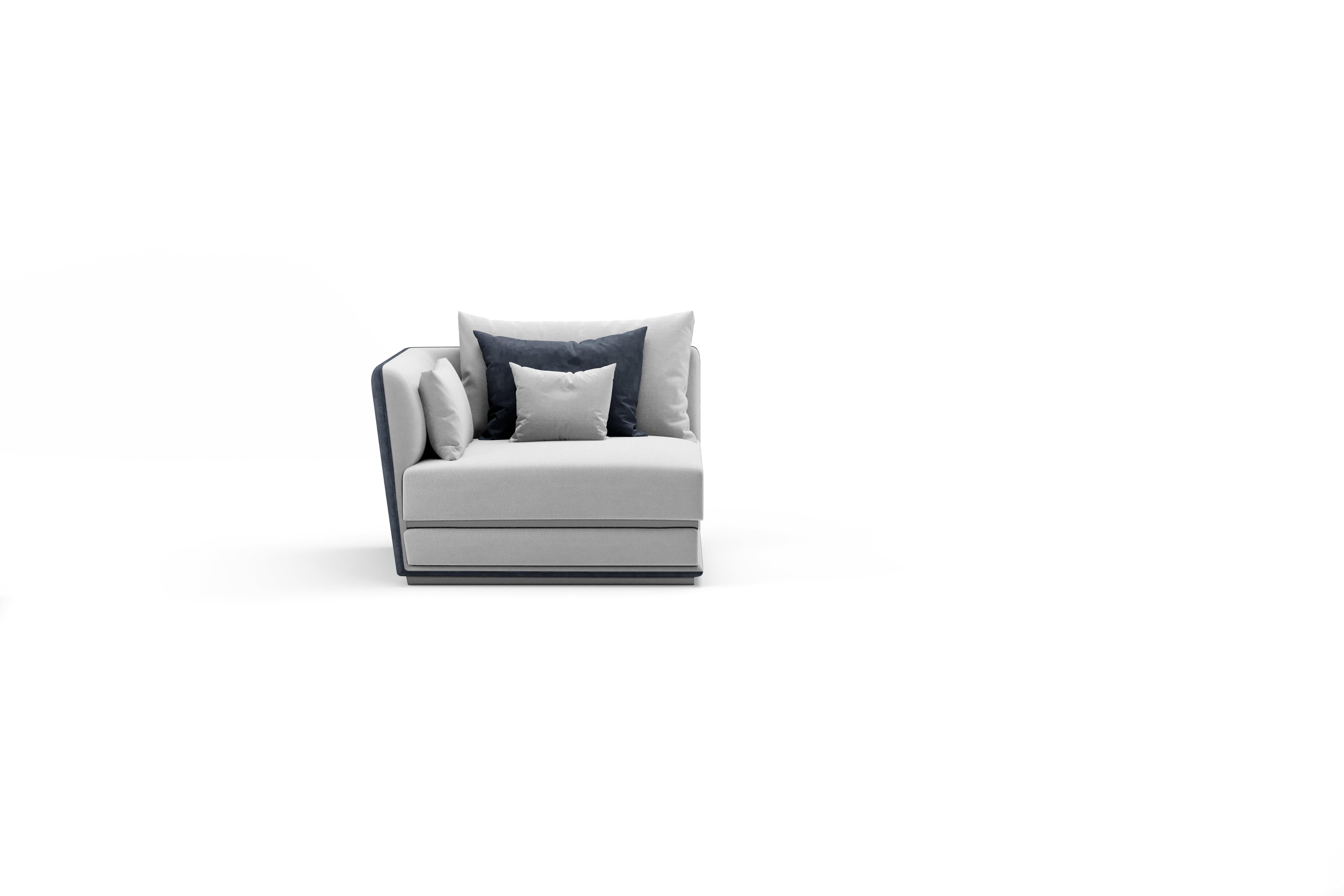 Prisma right/left arm Single element is an element of modular sofa available in many colors and materials. Its structure is wood padded with multi-density rubber and interwoven elastic straps.
The base has titanium nickel finishing.

Prisma is