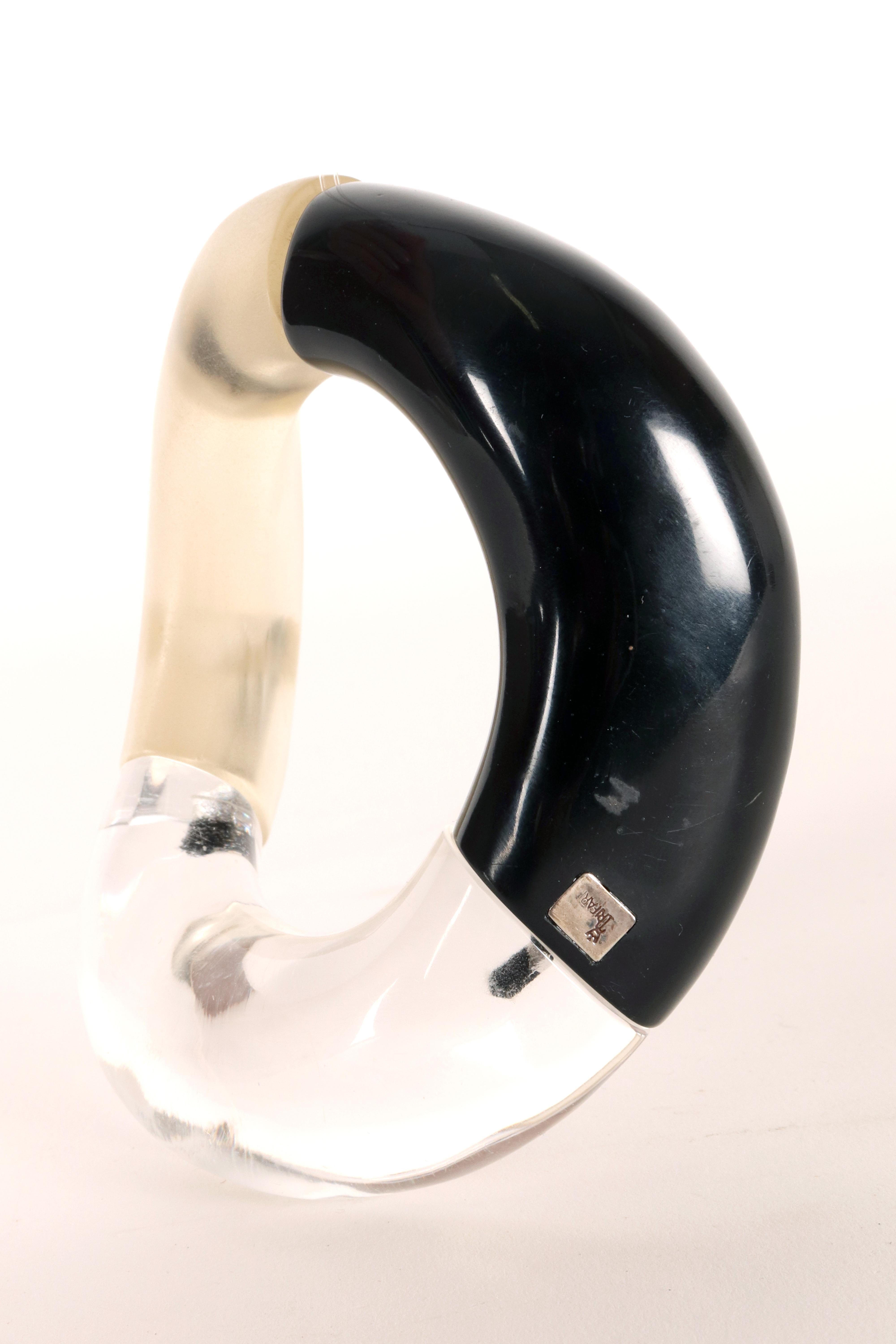 XX secolo Bracciale di bigiotteria in lucite rigida di Trifari, USA, anni '50. in vendita