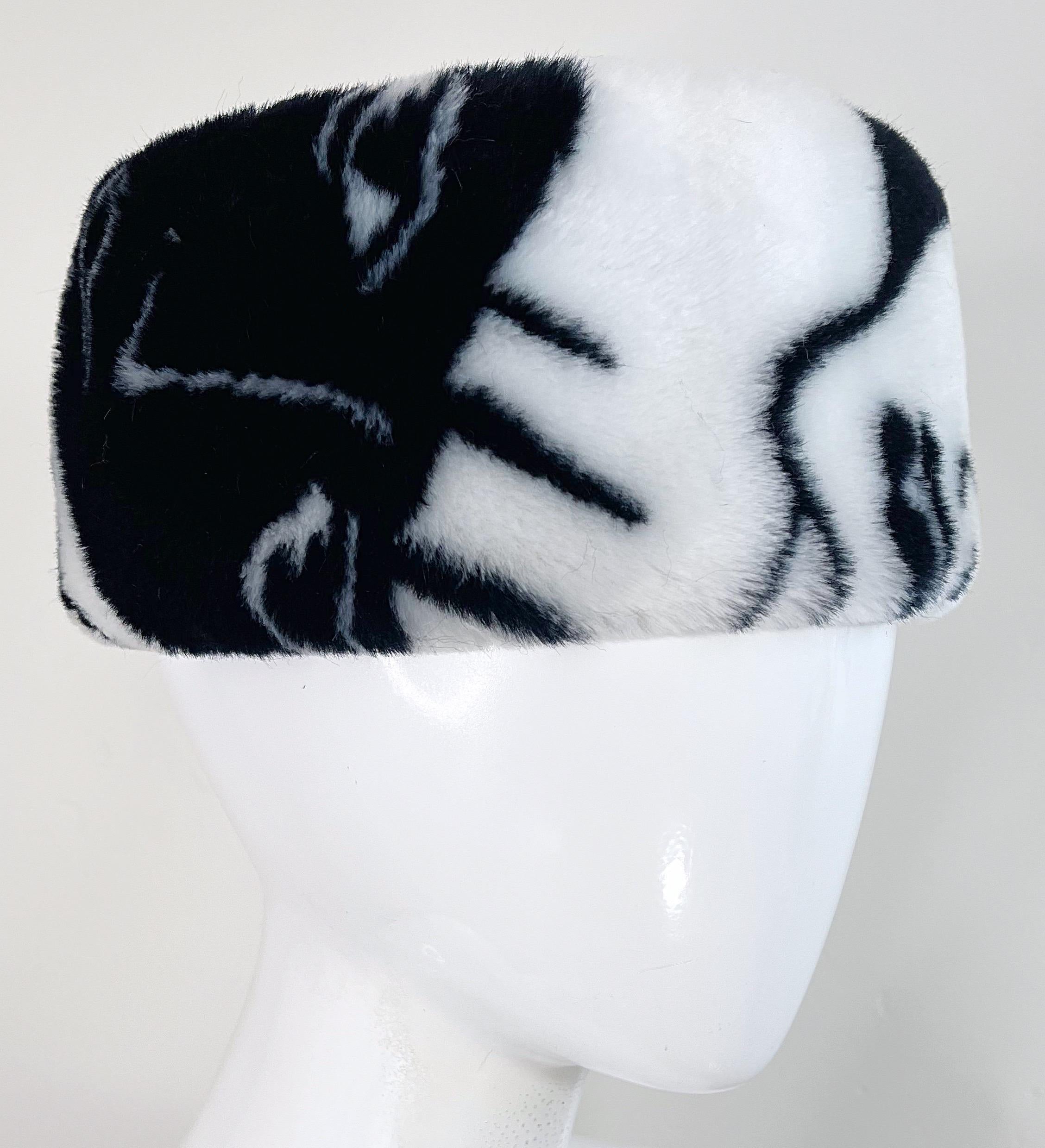 Rihanna’s Black and White 1980s Face Picasso Print Faux Fur Vintage 80s Hat For Sale 1