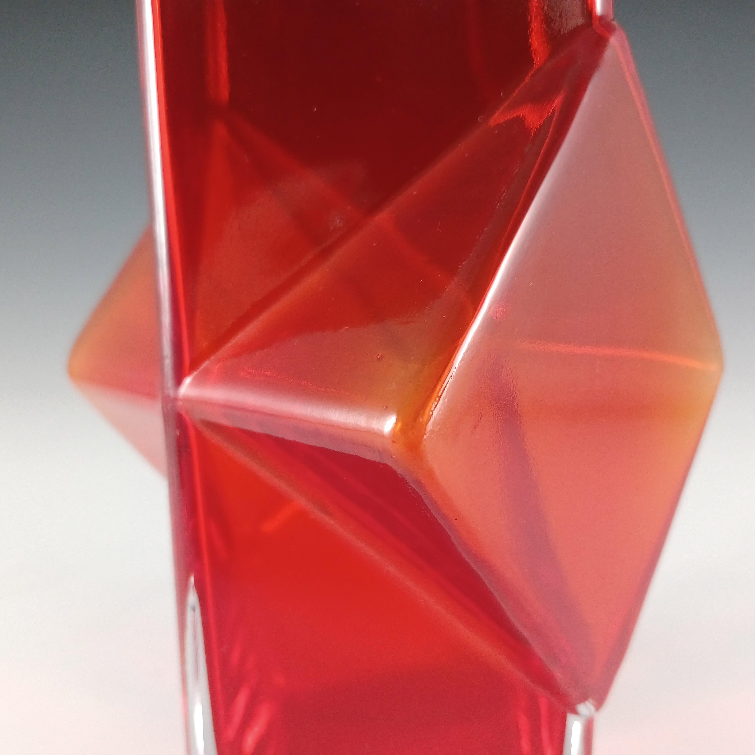 Late 20th Century Riihimaki #1388 Erkkitapio Siiroinen Red Glass Pablo Vase For Sale