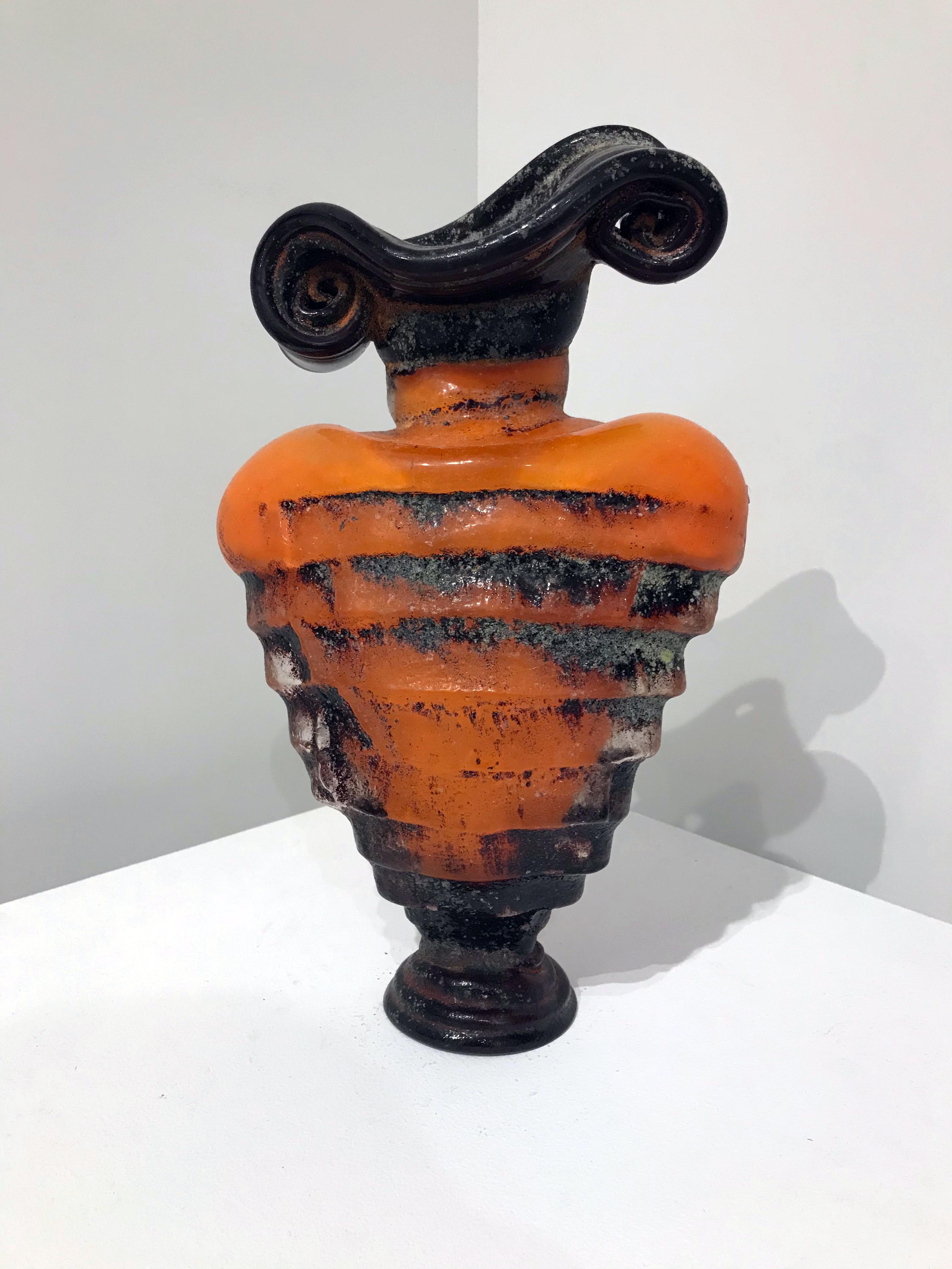 „Orange Cyclone“, Abstrakt, Glas, Skulptur, Vase, Form, Design