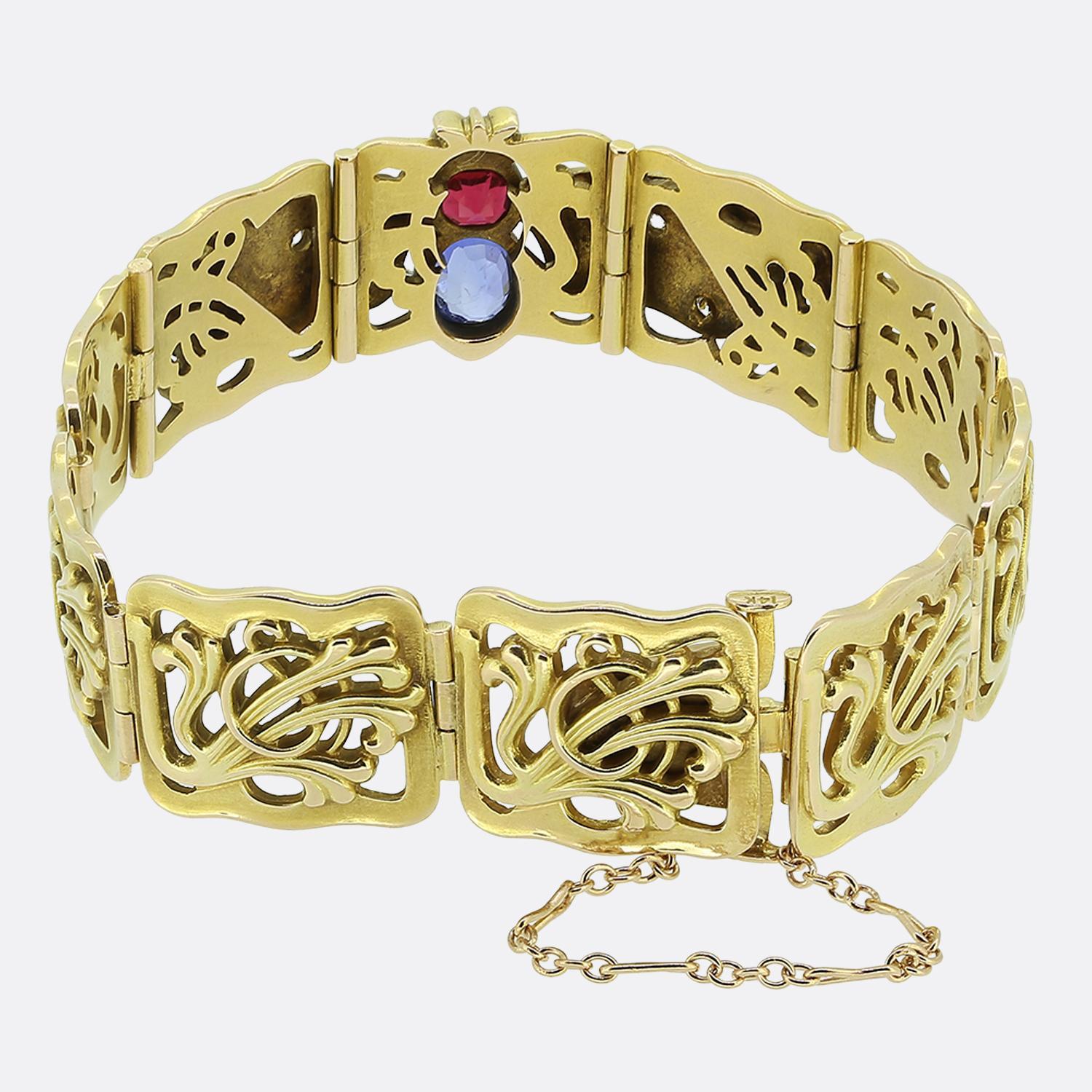 Riker Bros. Geflügeltes Insektenarmband mit Rubin, Saphir und Diamant (Rundschliff) im Angebot