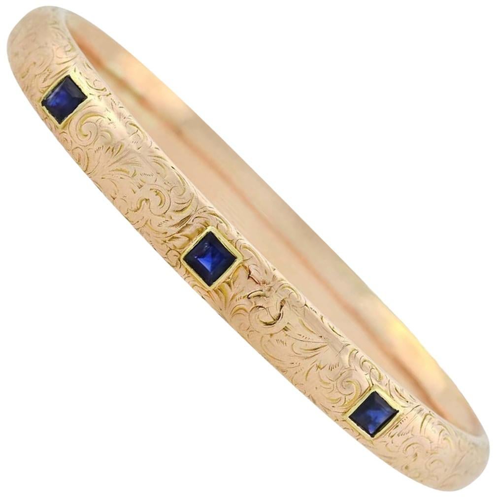 Riker Brothers Art Nouveau 1,00 Gesamtkarat Saphir geätztes geblümtes Armband im Angebot