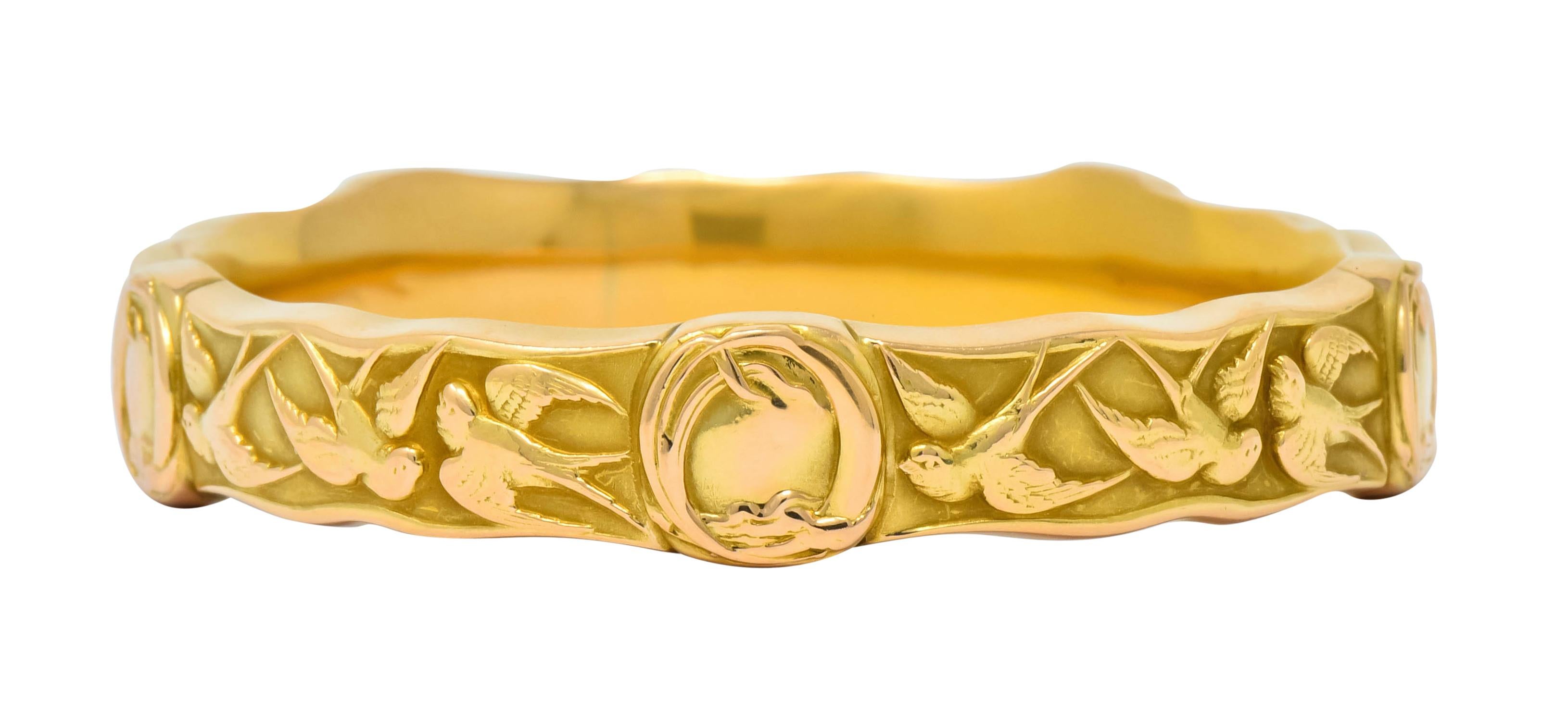 Women's or Men's Riker Brothers Art Nouveau 14 Karat Gold Swallow Birds Bangle Bracelet