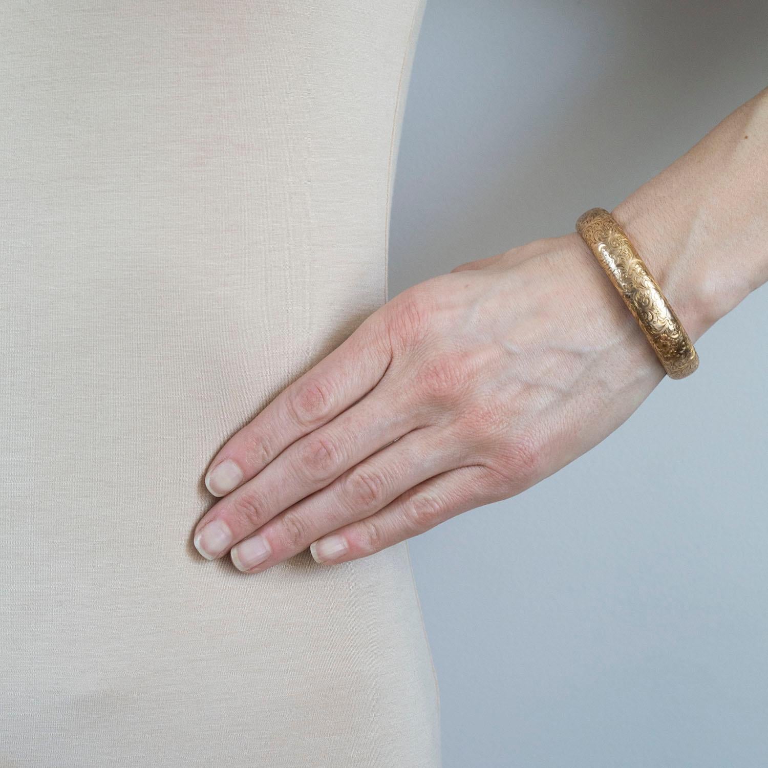 Women's Riker Brothers Art Nouveau Etched Hinged Bangle Bracelet