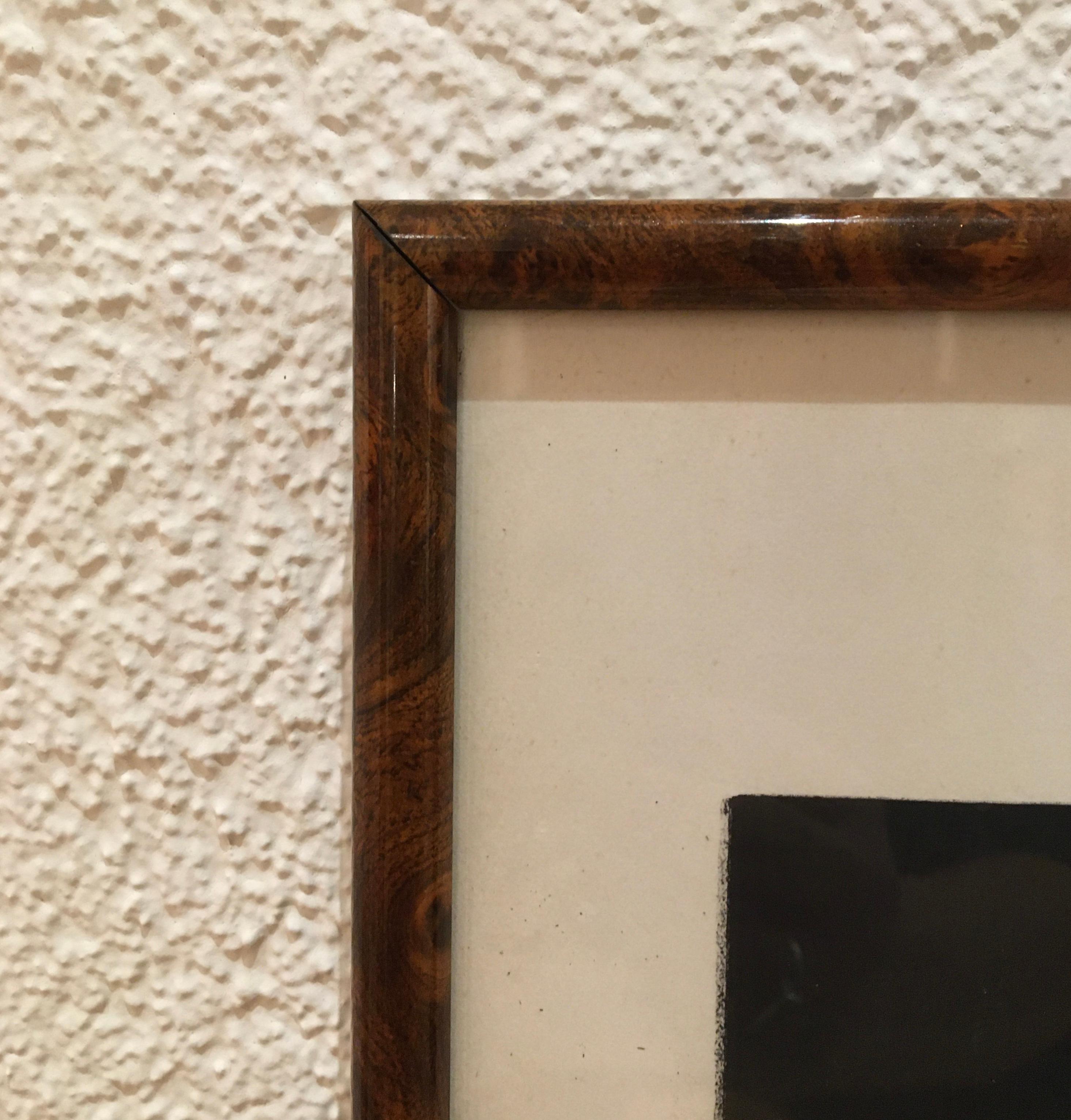 Ed : 15/15
Work on paper
Brown wooden frame with glass pane
72 x 57 x 2.5 cm