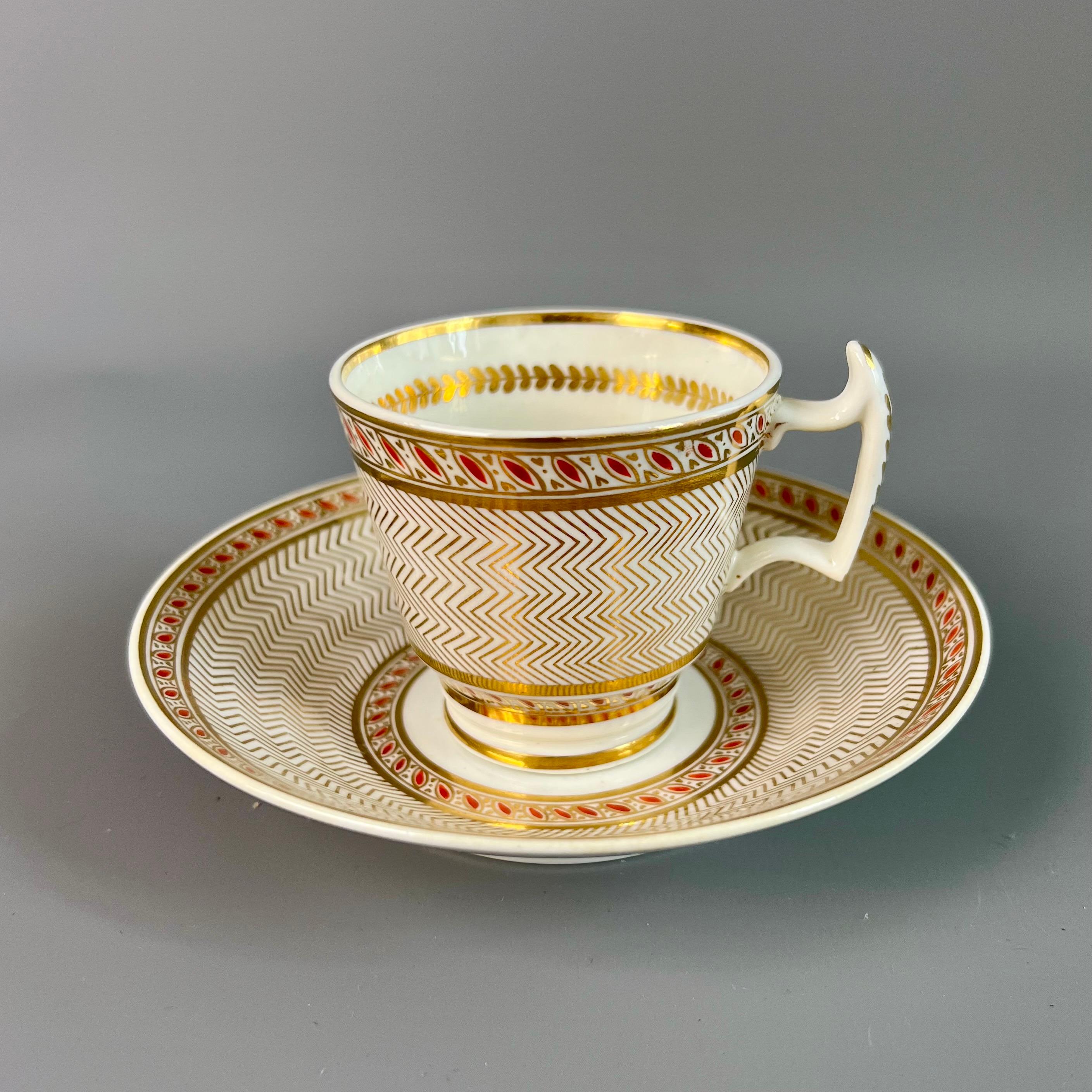 English Riley Coffee Cup, Gilt Chevron Zigzag Pattern, Regency, circa 1815 For Sale