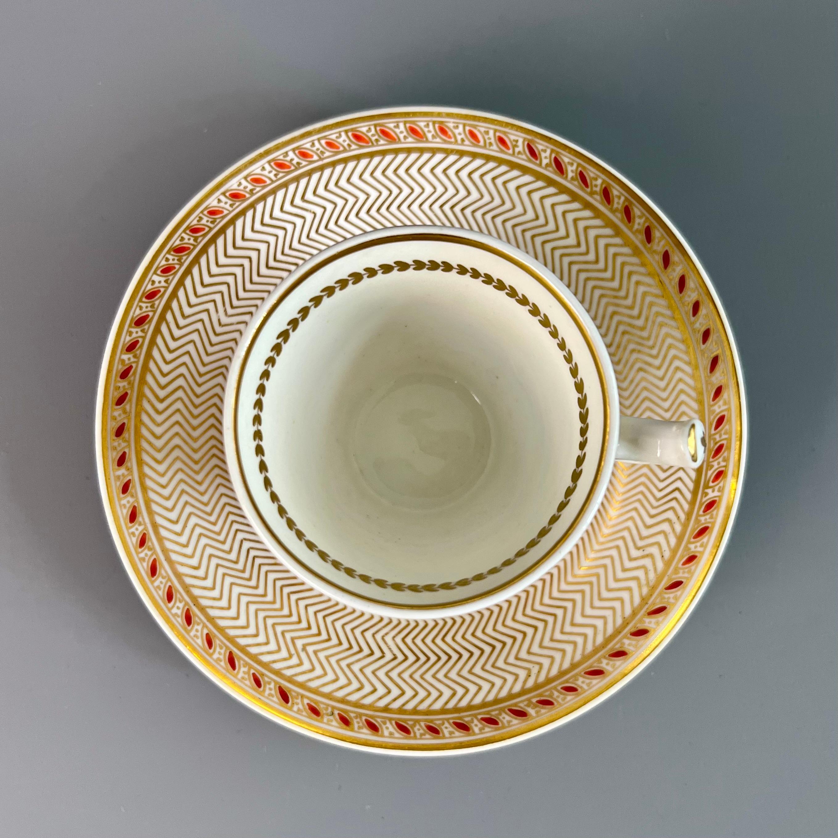 Riley Coffee Cup, Gilt Chevron Zigzag Pattern, Regency, circa 1815 In Good Condition For Sale In London, GB