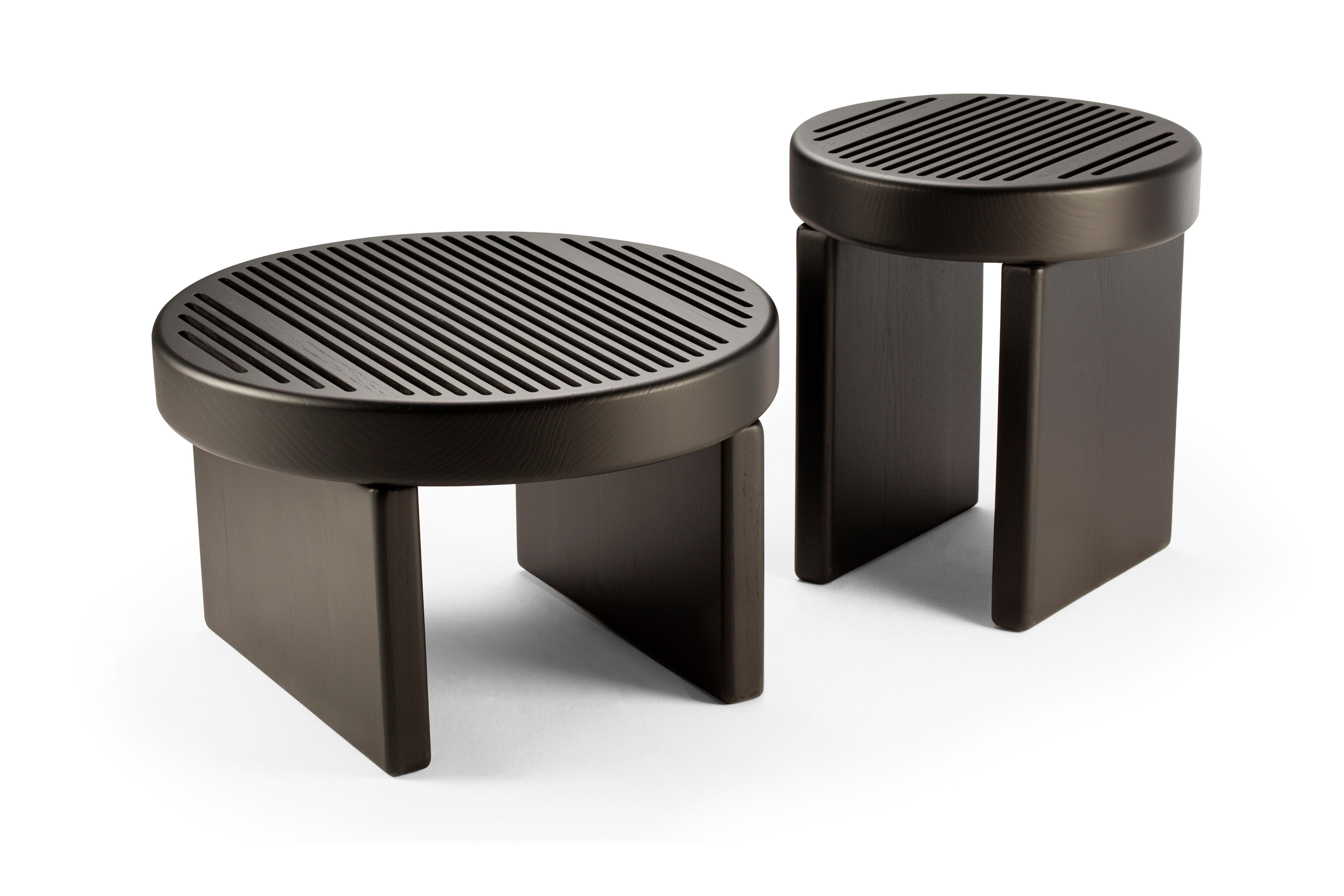 Zeitgenössischer moderner Rillo-Hoher Tisch von Sammler Studio im Angebot 3