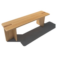 Banc Rima, banquette contemporaine sculpturale minimaliste en chêne