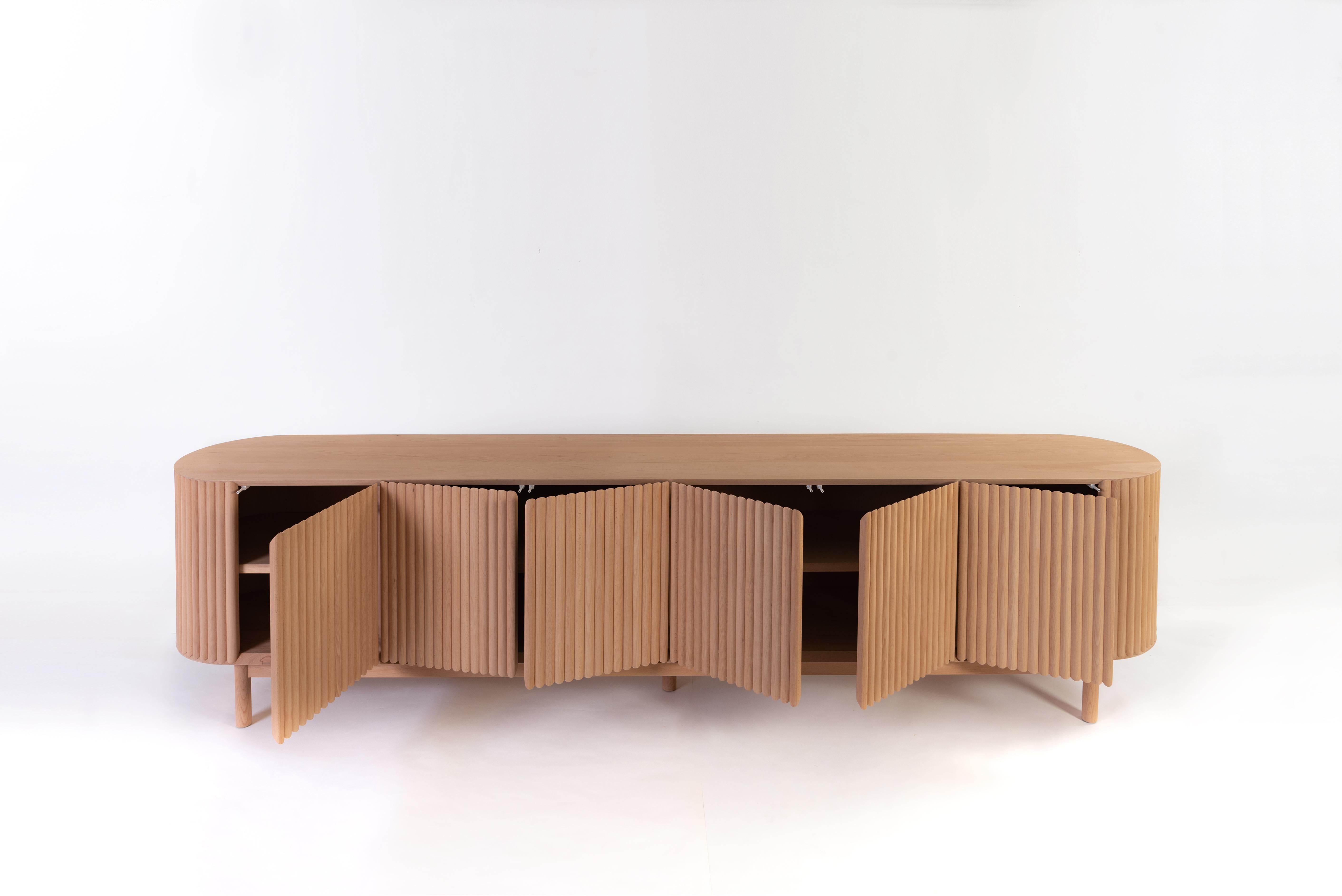RIMA Anrichte, 3M Massivholzholzholz aus Buchenholz (Mexikanisch) im Angebot