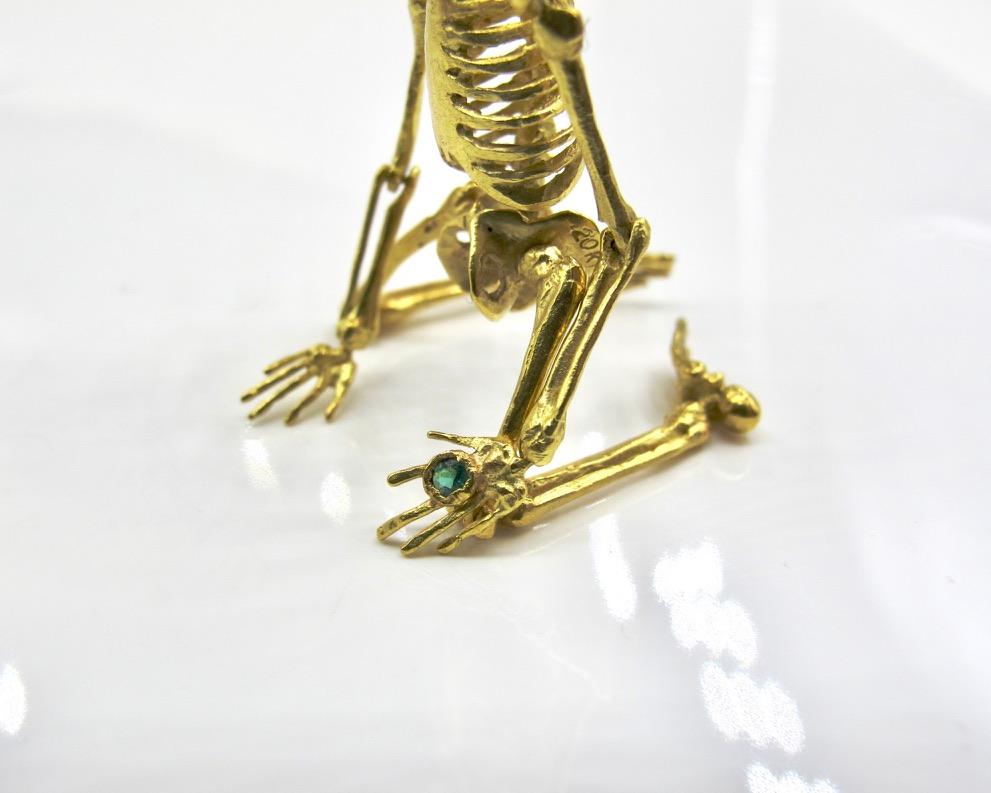 RIMA JEWELS Boucles d'oreilles squelette entièrement articulées en or massif 20 carats en vente 2