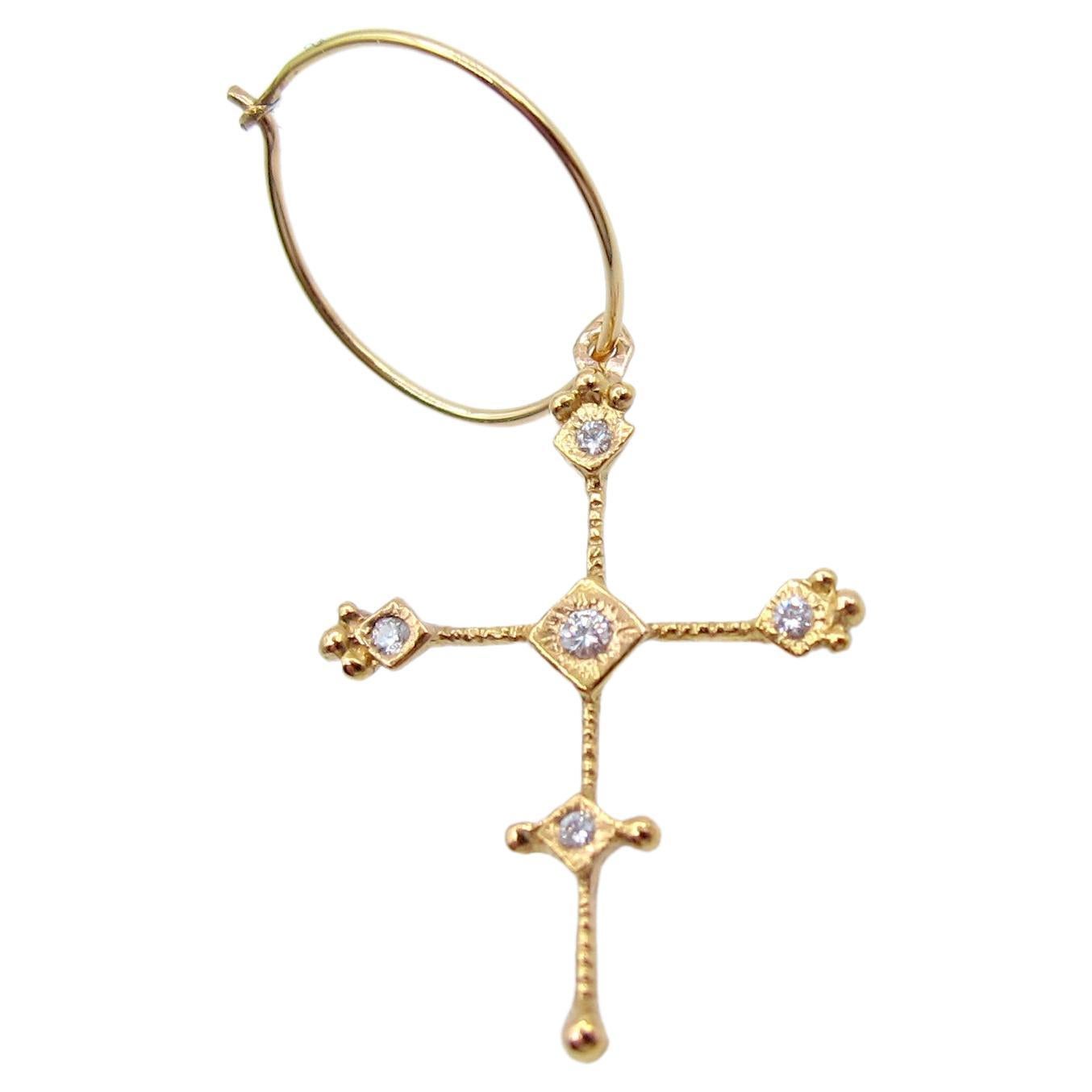 RIMA JEWELS Solid 18k Rose Gold Cross with Bright White Diamonds For Sale