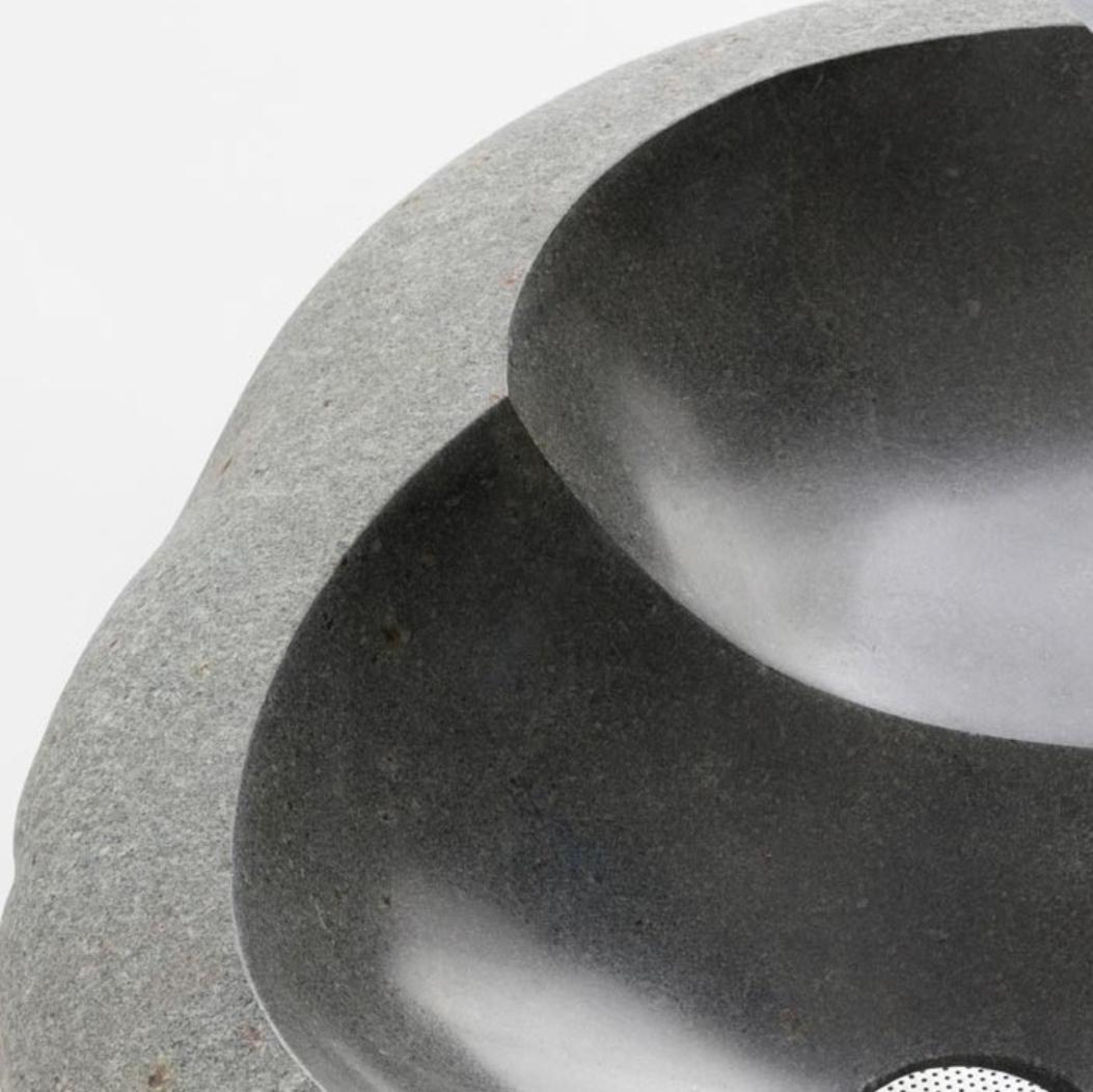 Sculpté à la main Rimac Stones N°1 par Estudio Rafael Freyre en vente