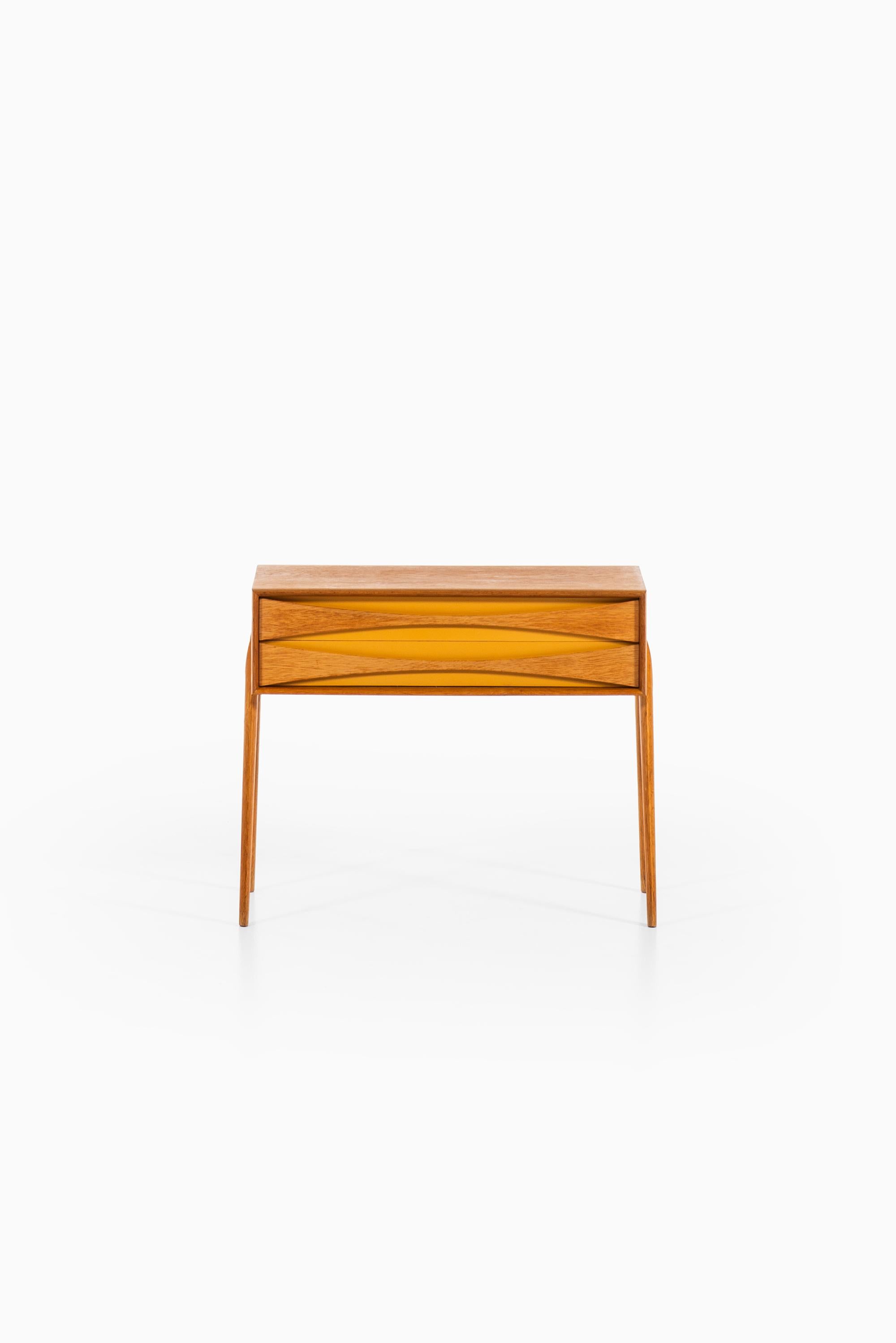 Rare side table / bedside table designed by Rimbert Sandholt. Produced by Glas & Trä Hovmantorp in Sweden.