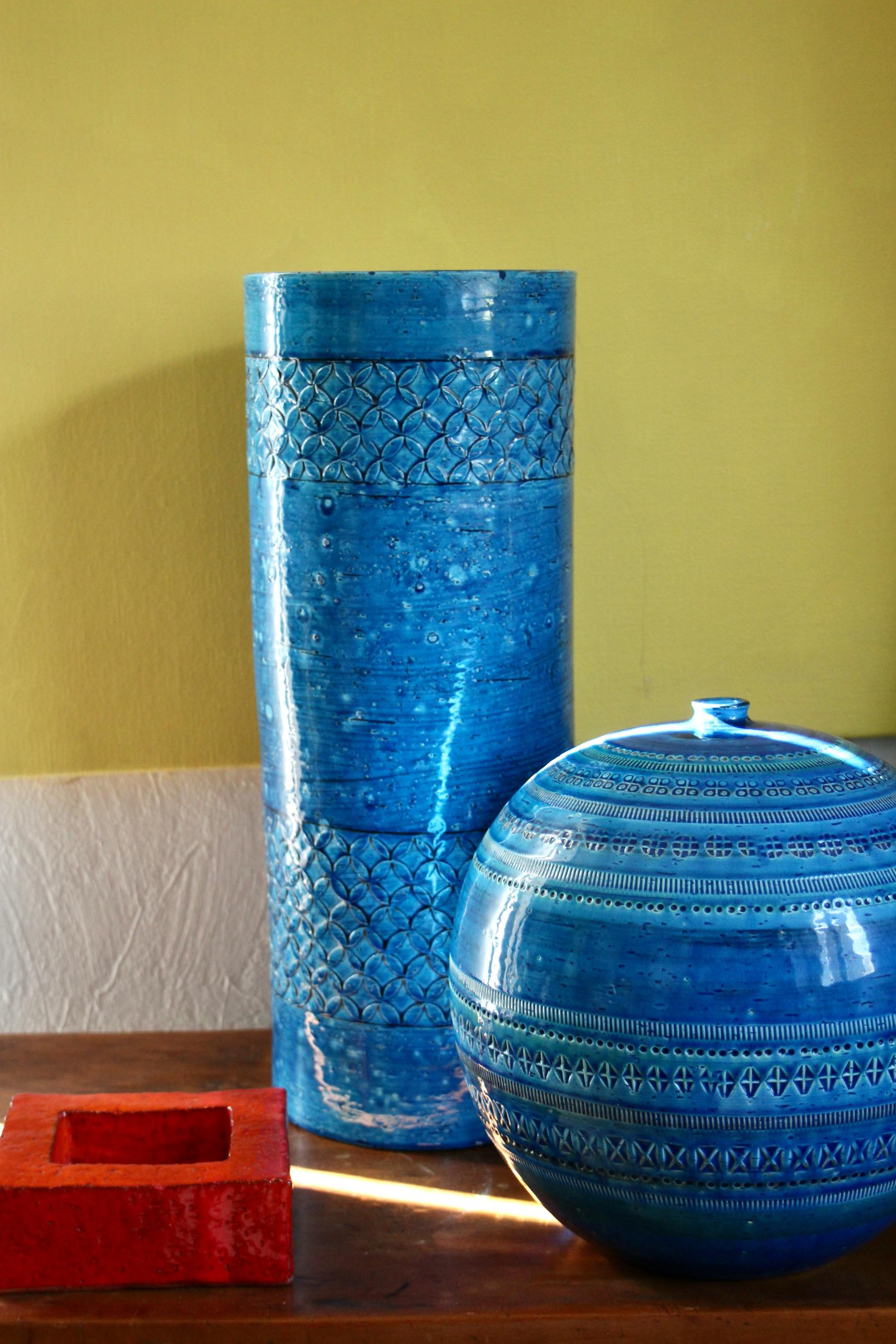 Late 20th Century Rimini Blu Aldo Londi bowl vase For Sale