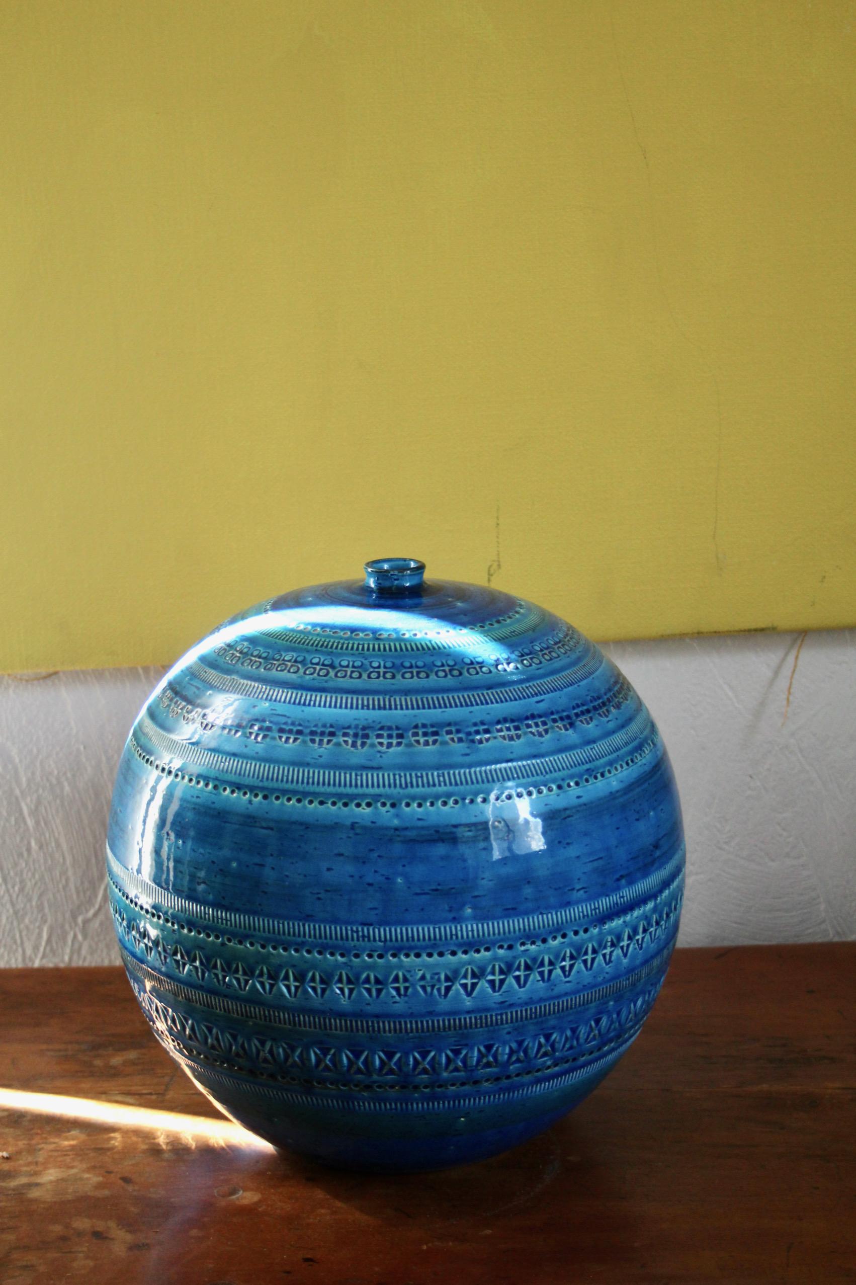 Rimini Blu Aldo Londi bowl vase For Sale 3