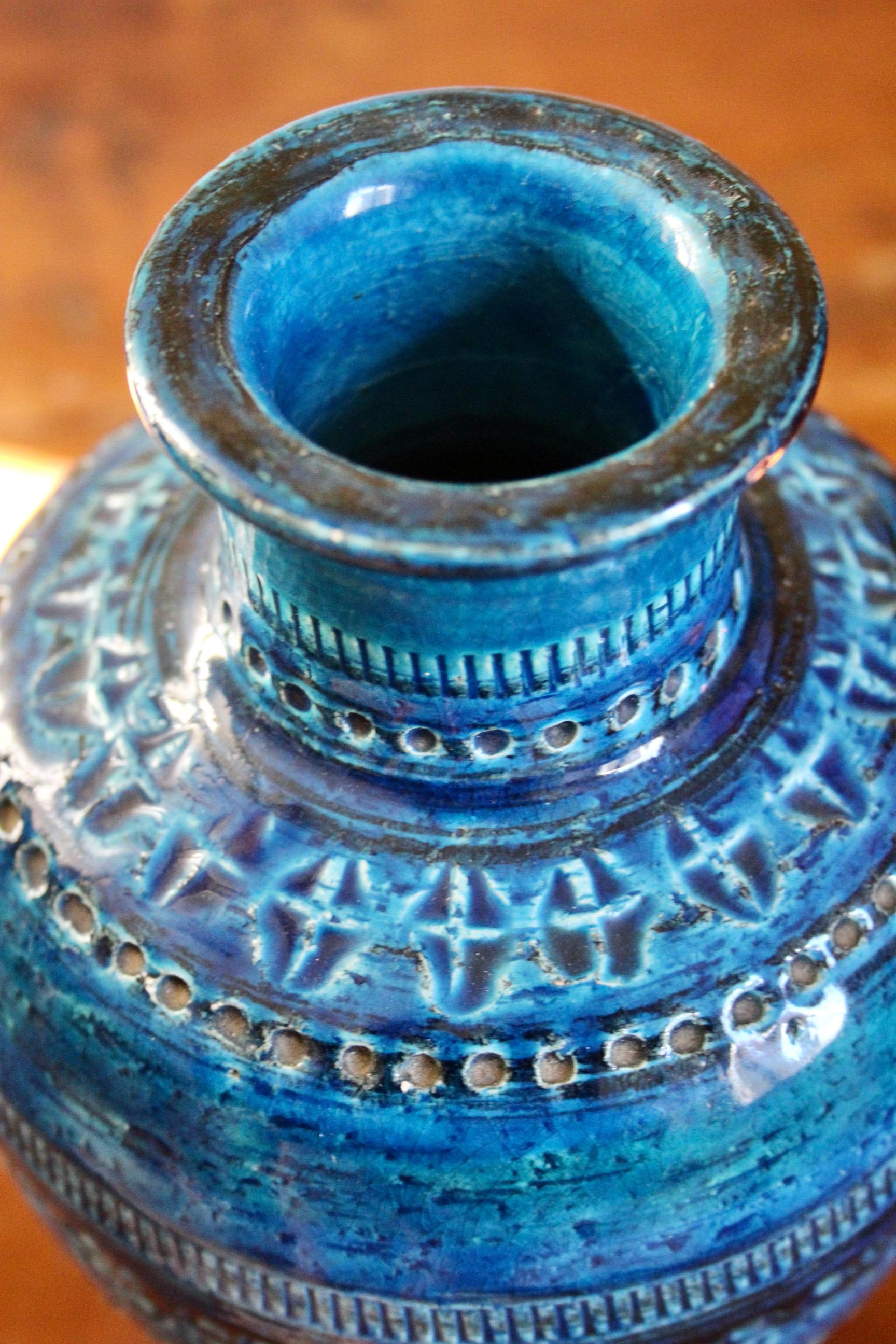Late 20th Century Rimini Blu Aldo Londi vase For Sale