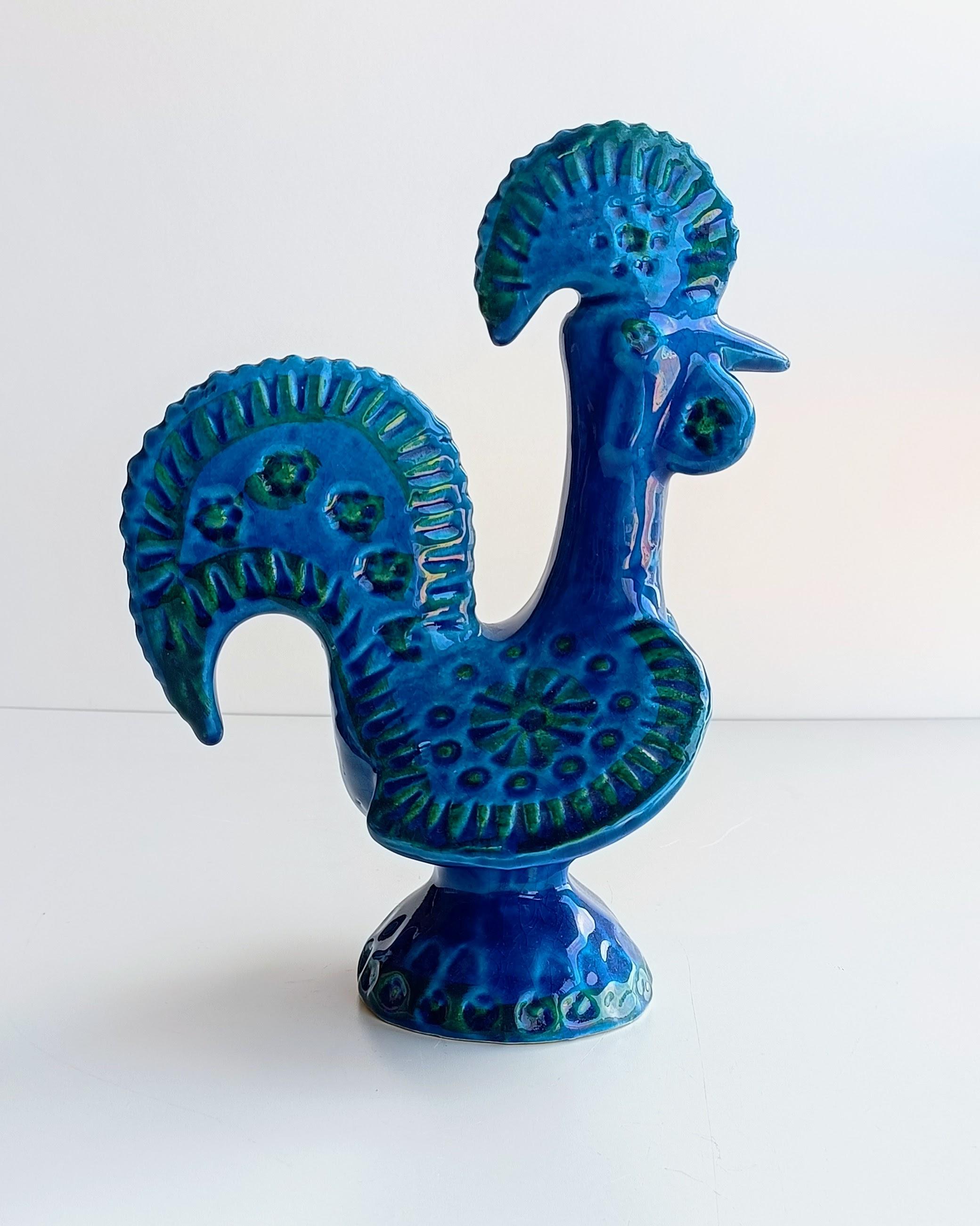 Large Bitossi ceramic rooster from the Rimini Blu range designed by Aldo Londi. It is a stunning piece in the hand. Large and beautiful. In perfect flawless condition. Marked with the house serial number. Handcrafted in Italy, circa the 1960s.