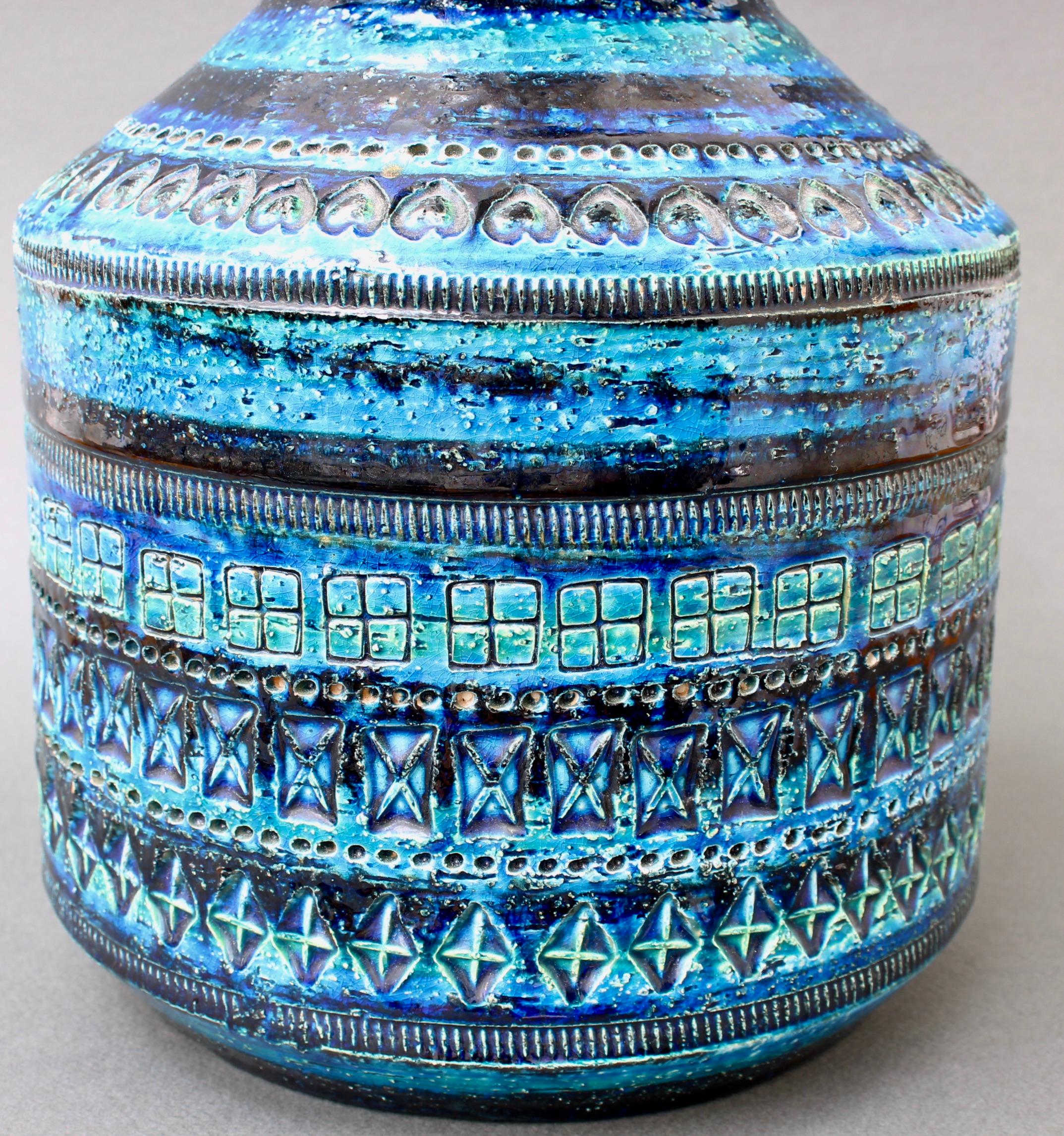 Mid-20th Century Rimini Blu Vase with Geometric Shapes, Aldo Londi for Bitossi, circa 1960s-1970s