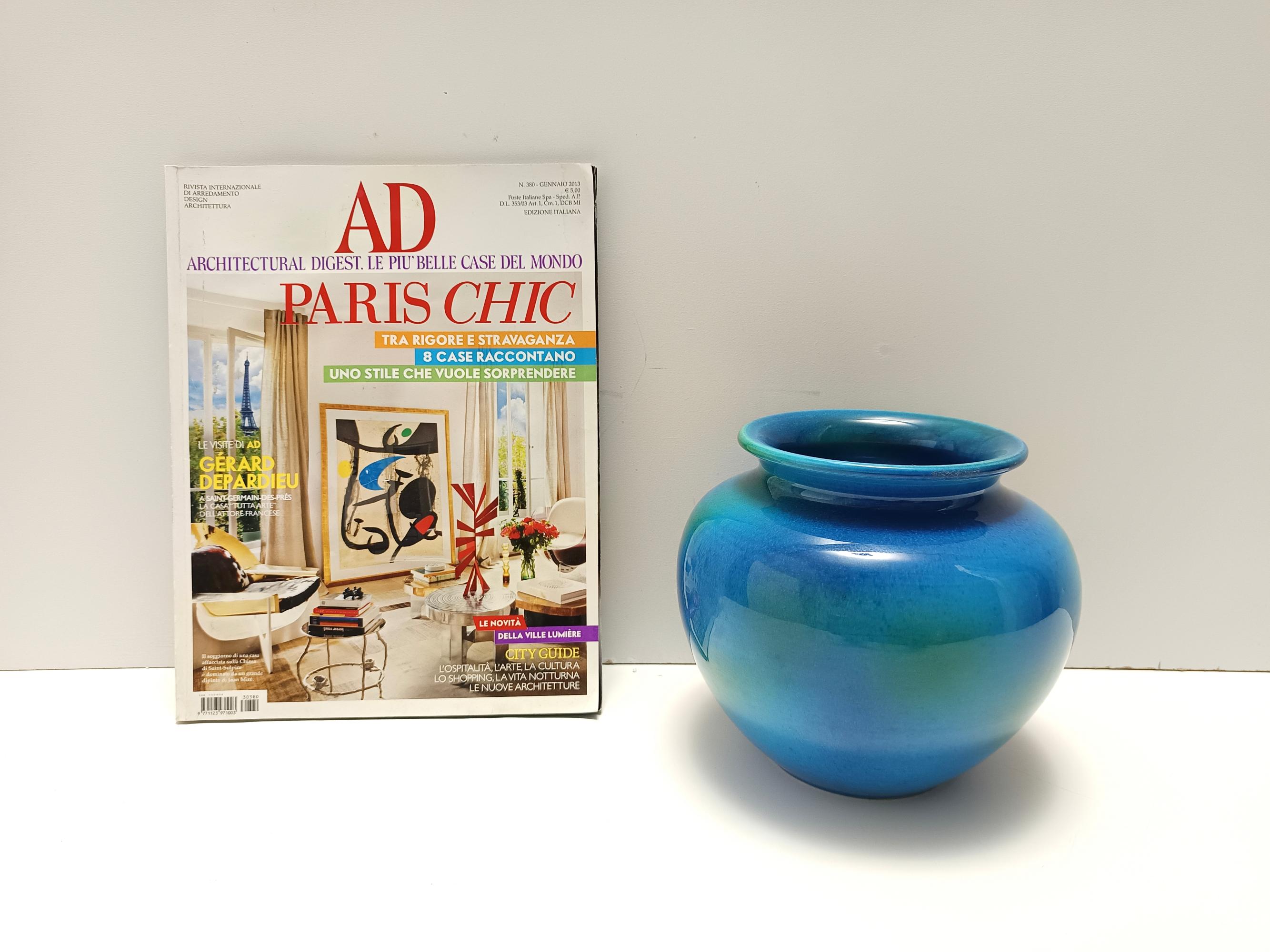 Post-Modern Rimini Blue Ceramic Vase by Aldo Londi for Bitossi and Italica Ars, Italy 1970s For Sale