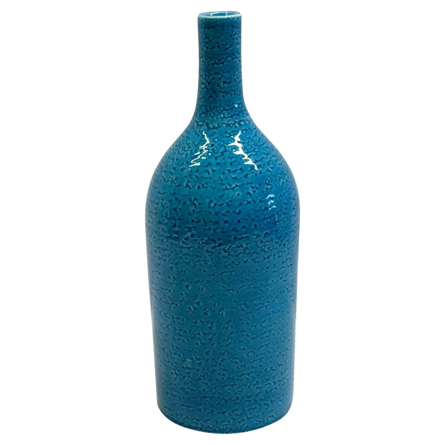 Vase à col d
entonnoir texturé de couleur bleue Rimini, France, milieu du siècle