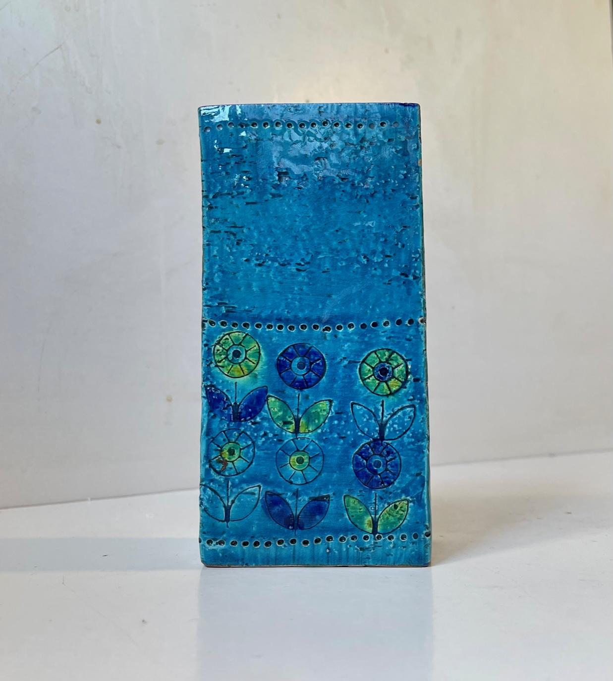 Mid-Century Modern Vase en grès italien bleu Rimini avec tournesols d'Aldo Londi - Bitossi, années 60 en vente