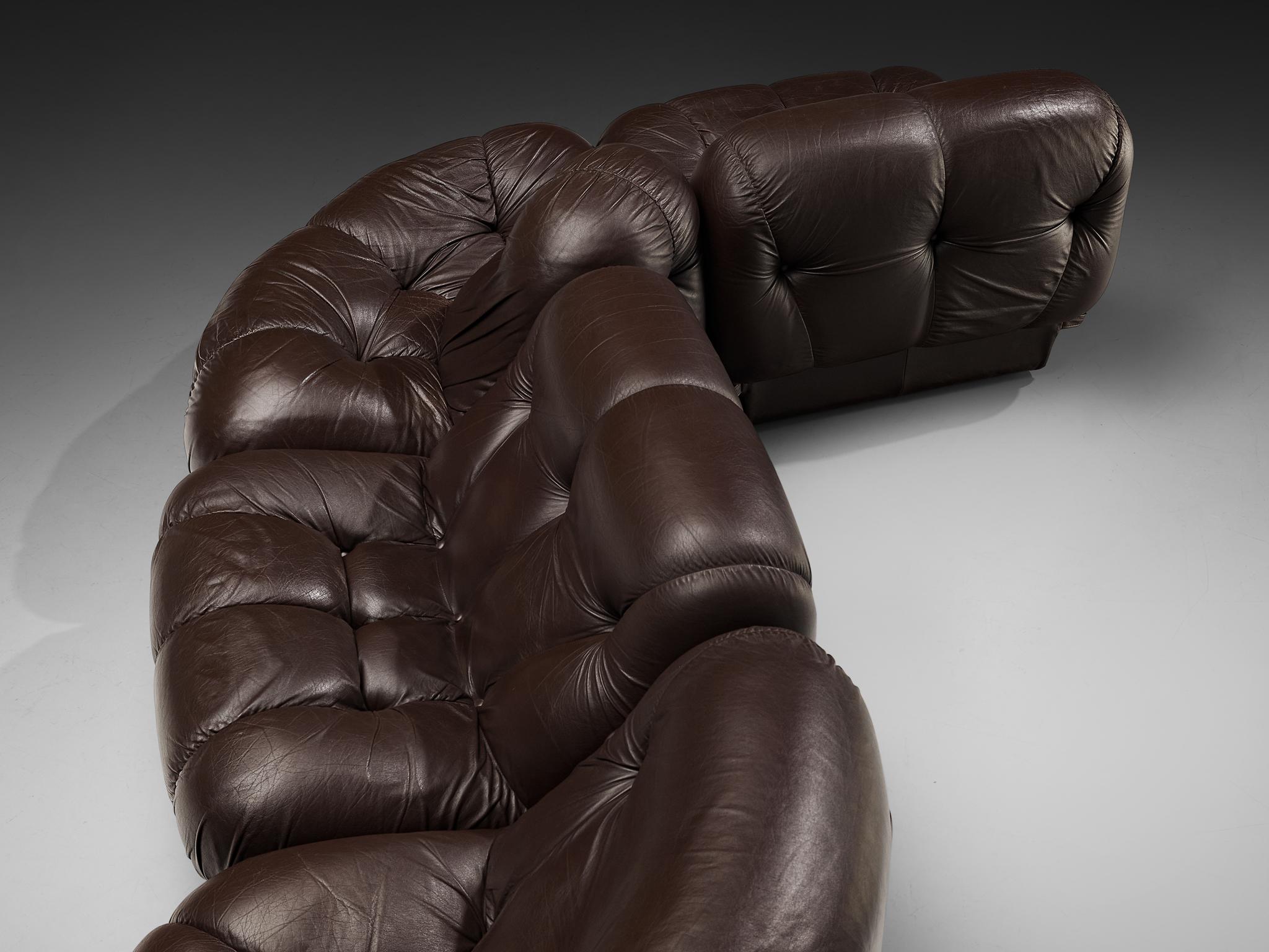 Rimo Maturi para Mimo Padova Sofá Modelo 'Nuvolone' en Piel Marrón finales del siglo XX en venta