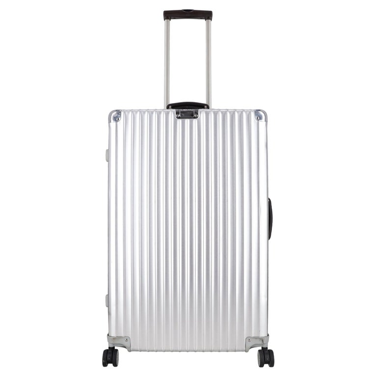 Maleta Rimowa Classic Check-In M Aluminio en venta en 1stDibs España