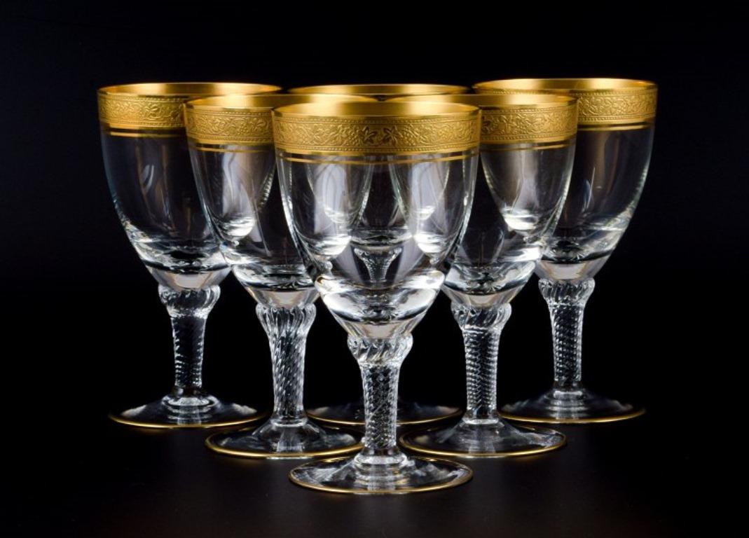 Rimpler Kristall, Zwiesel, Germany, six hand-blown crystal red wine glasses with gold rim decorated with grapes and vine leaves.
1960s.
In perfect condition.
Dimensions: H 13.5 x D 7.5 cm.